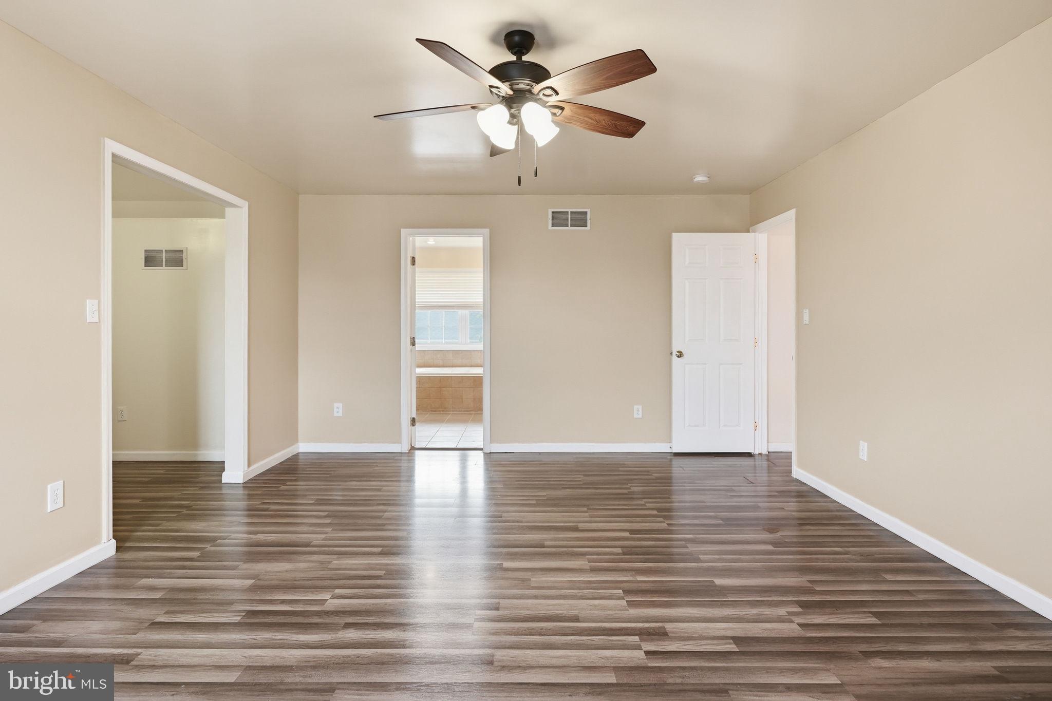RIVERS POINTE - Residential
