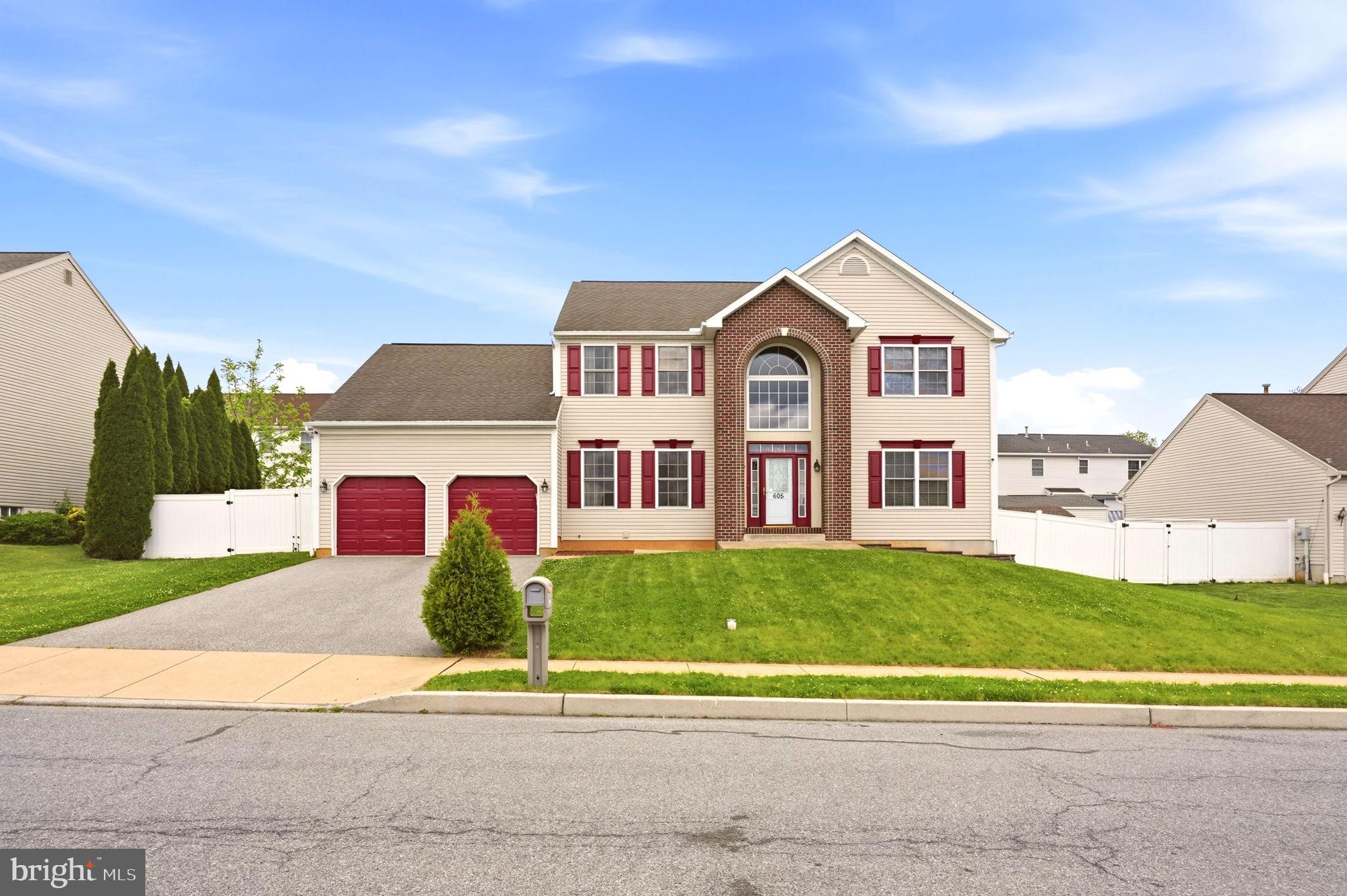 RIVERS POINTE - Residential