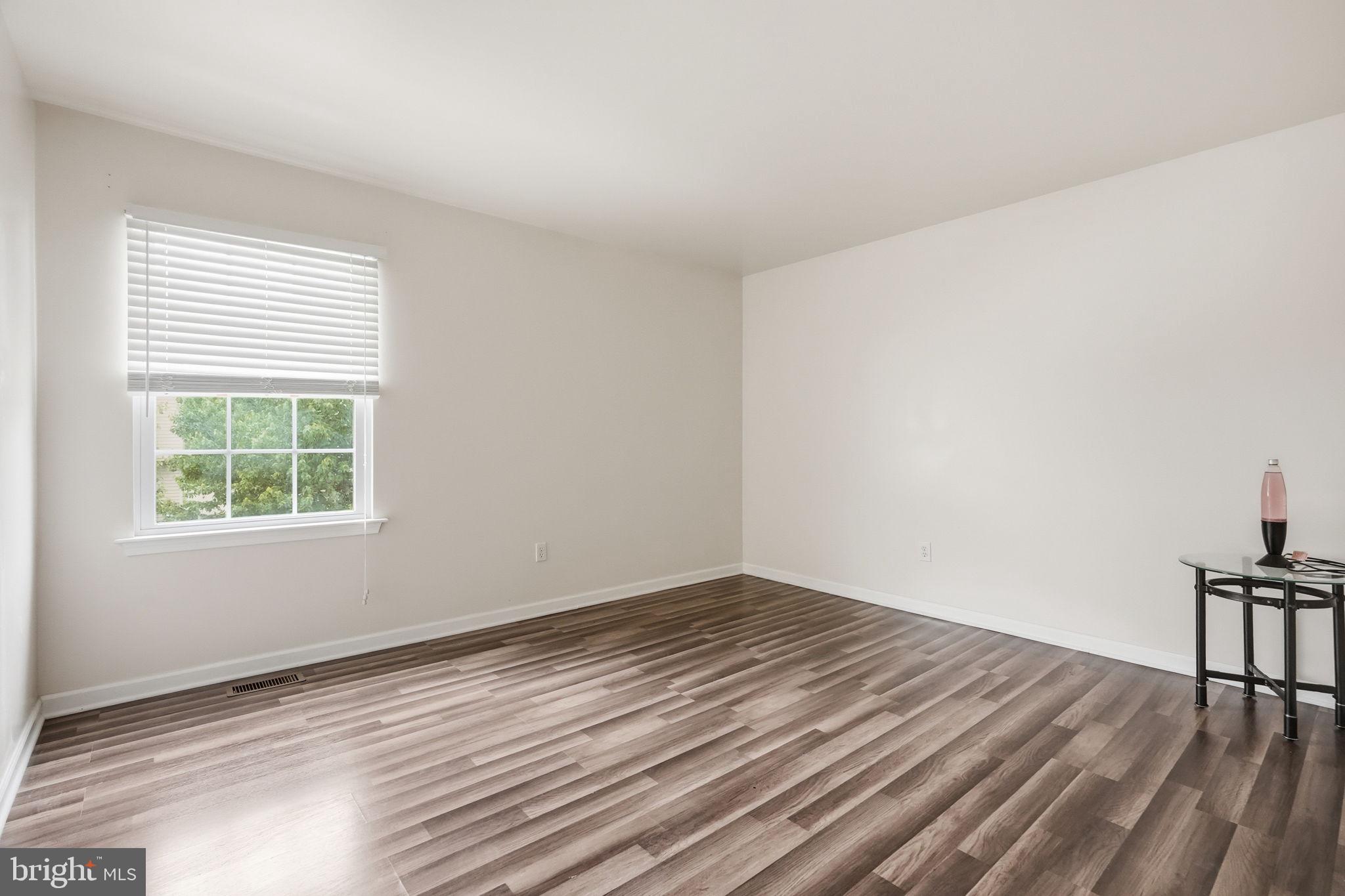 RIVERS POINTE - Residential