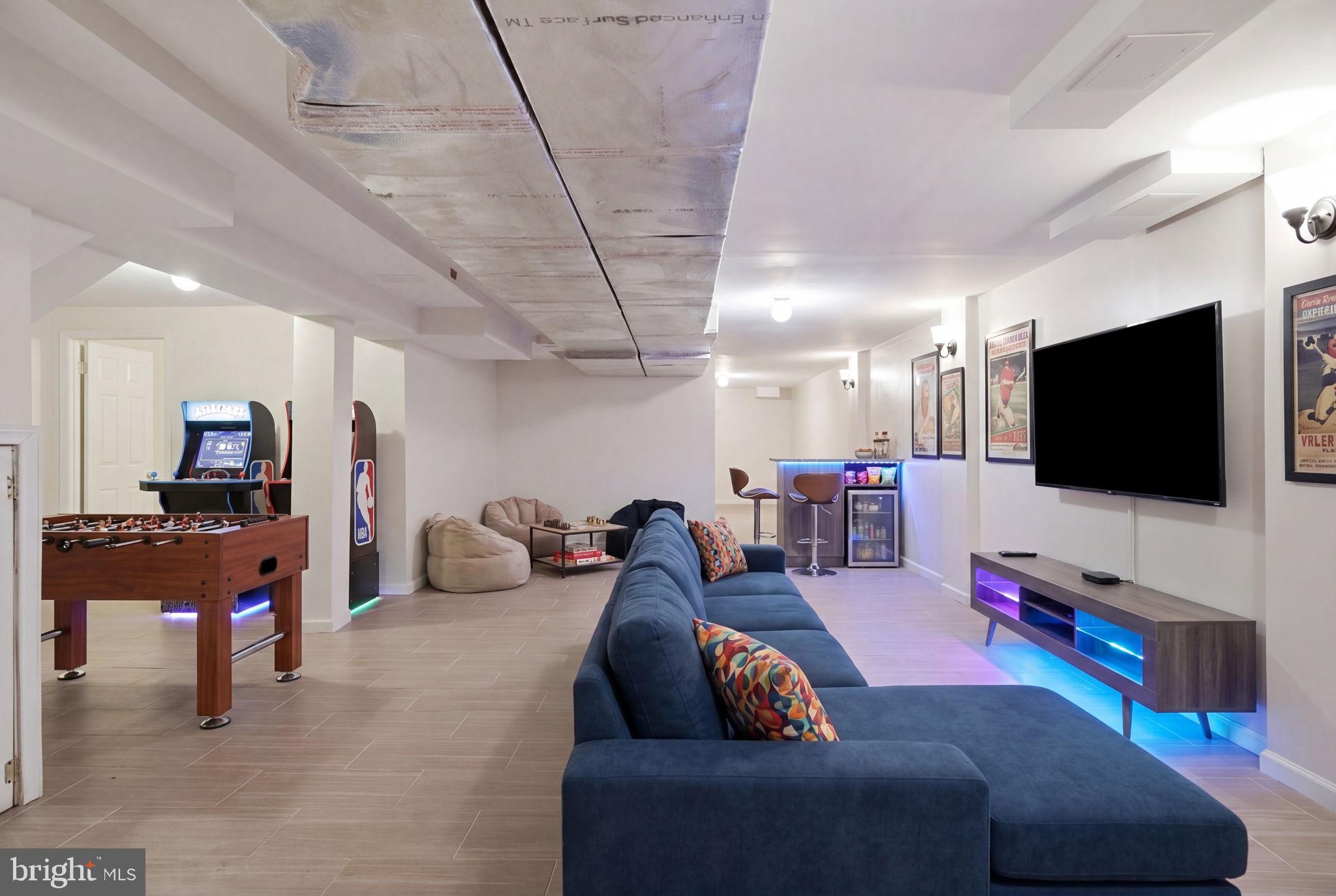 RIVERS POINTE - Residential