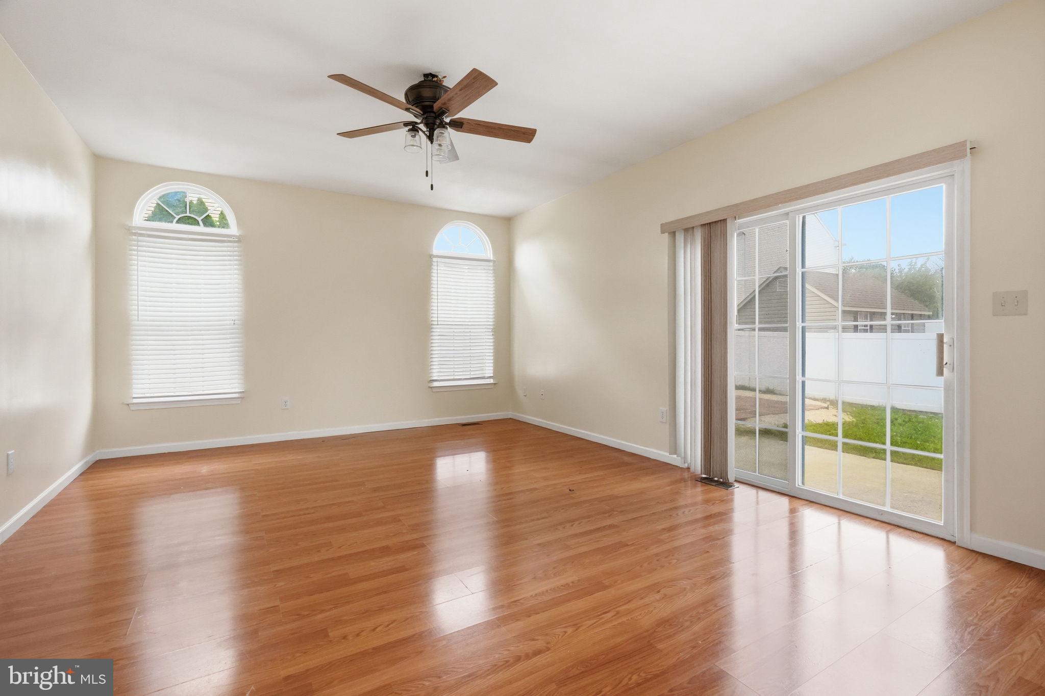 RIVERS POINTE - Residential