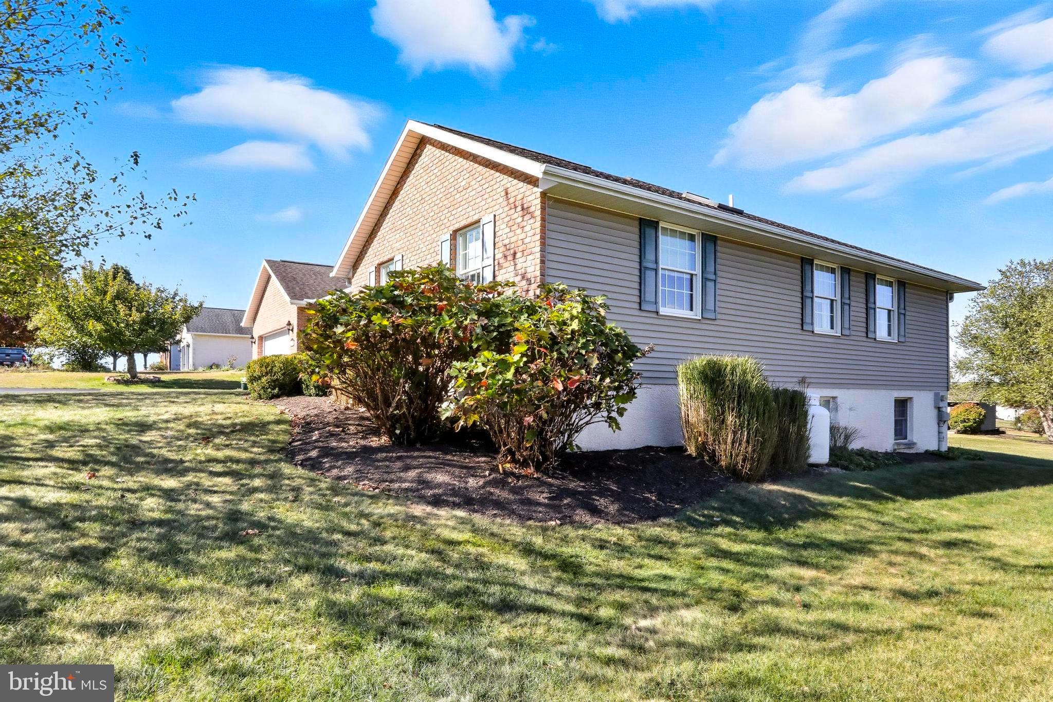 2933 NEW HANOVER SQUARE ROAD