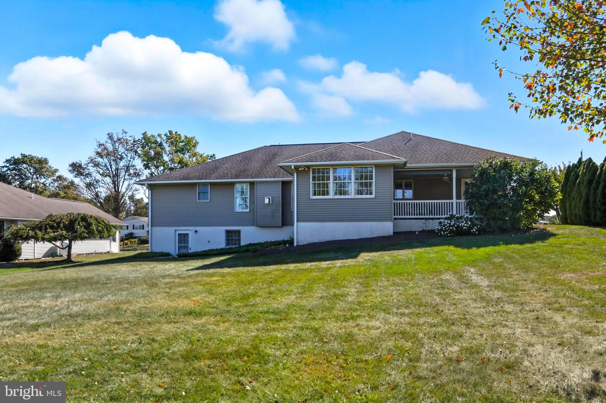 2933 NEW HANOVER SQUARE ROAD