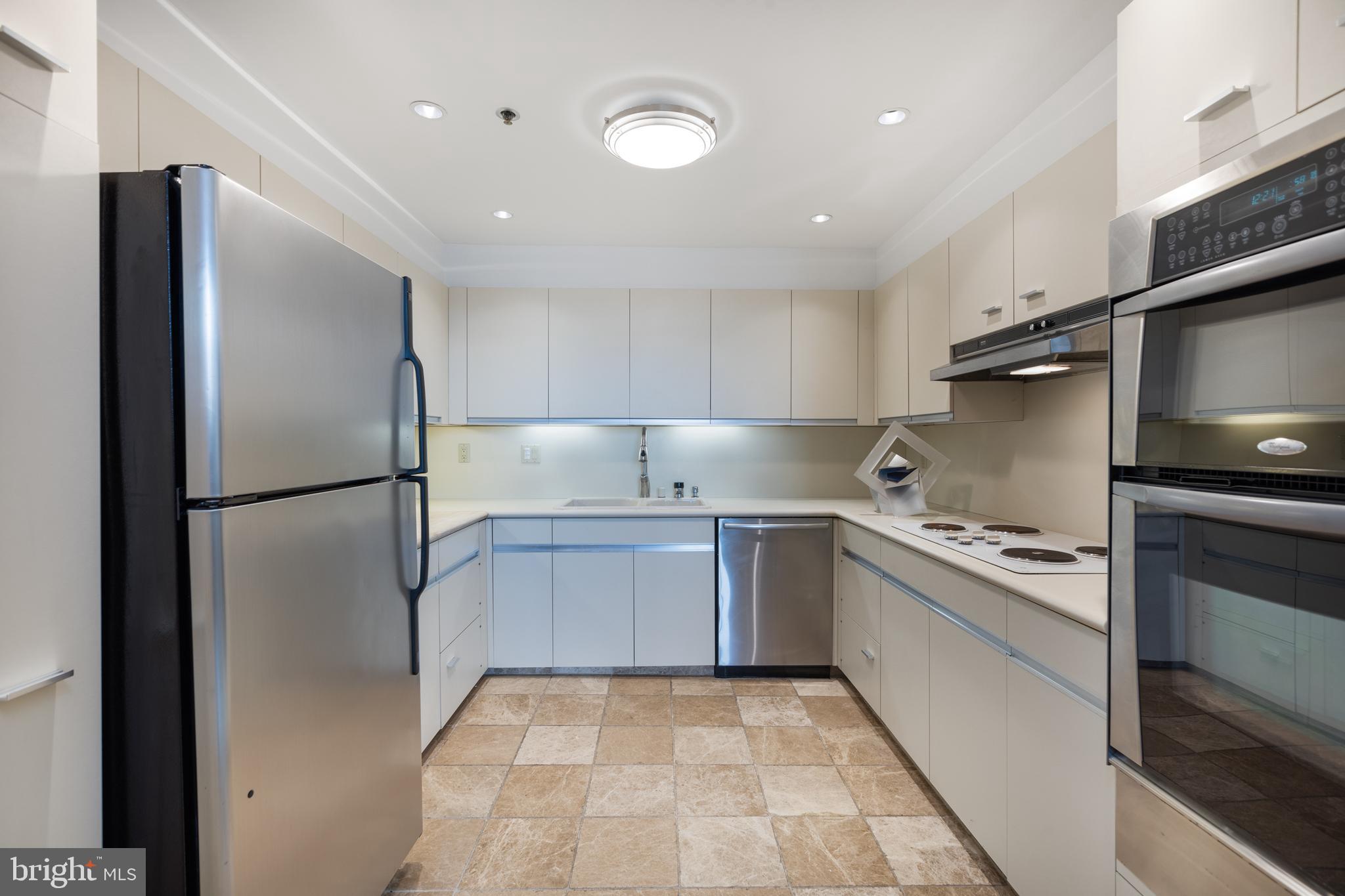 THE WESLIE - Residential Lease