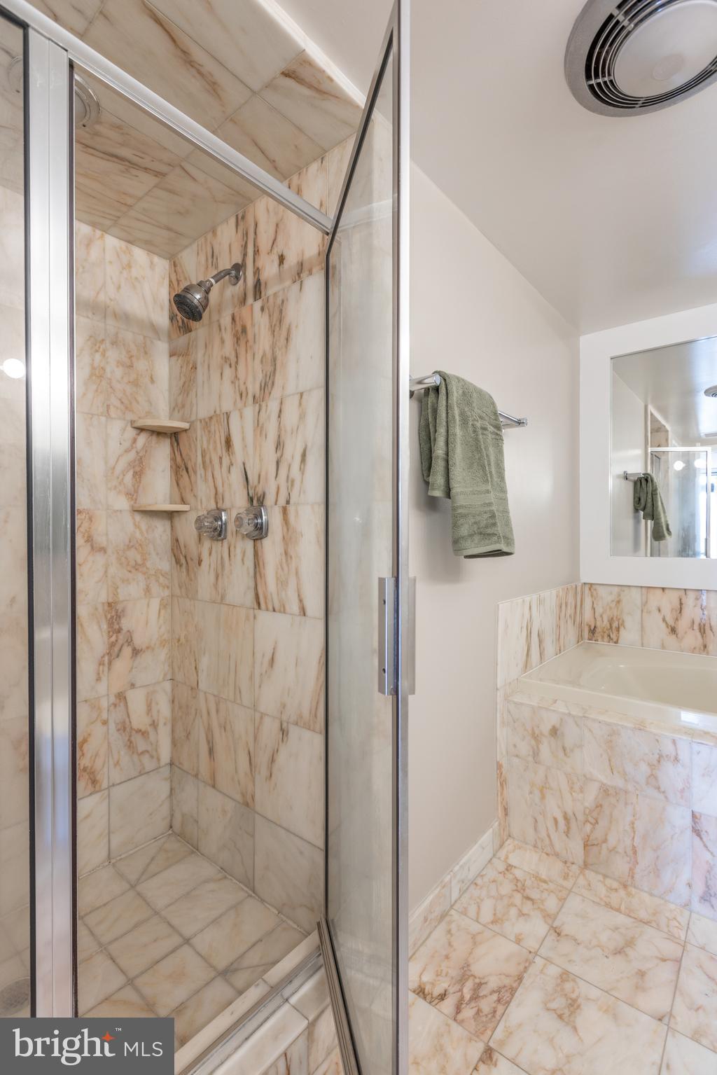 THE WESLIE - Residential Lease
