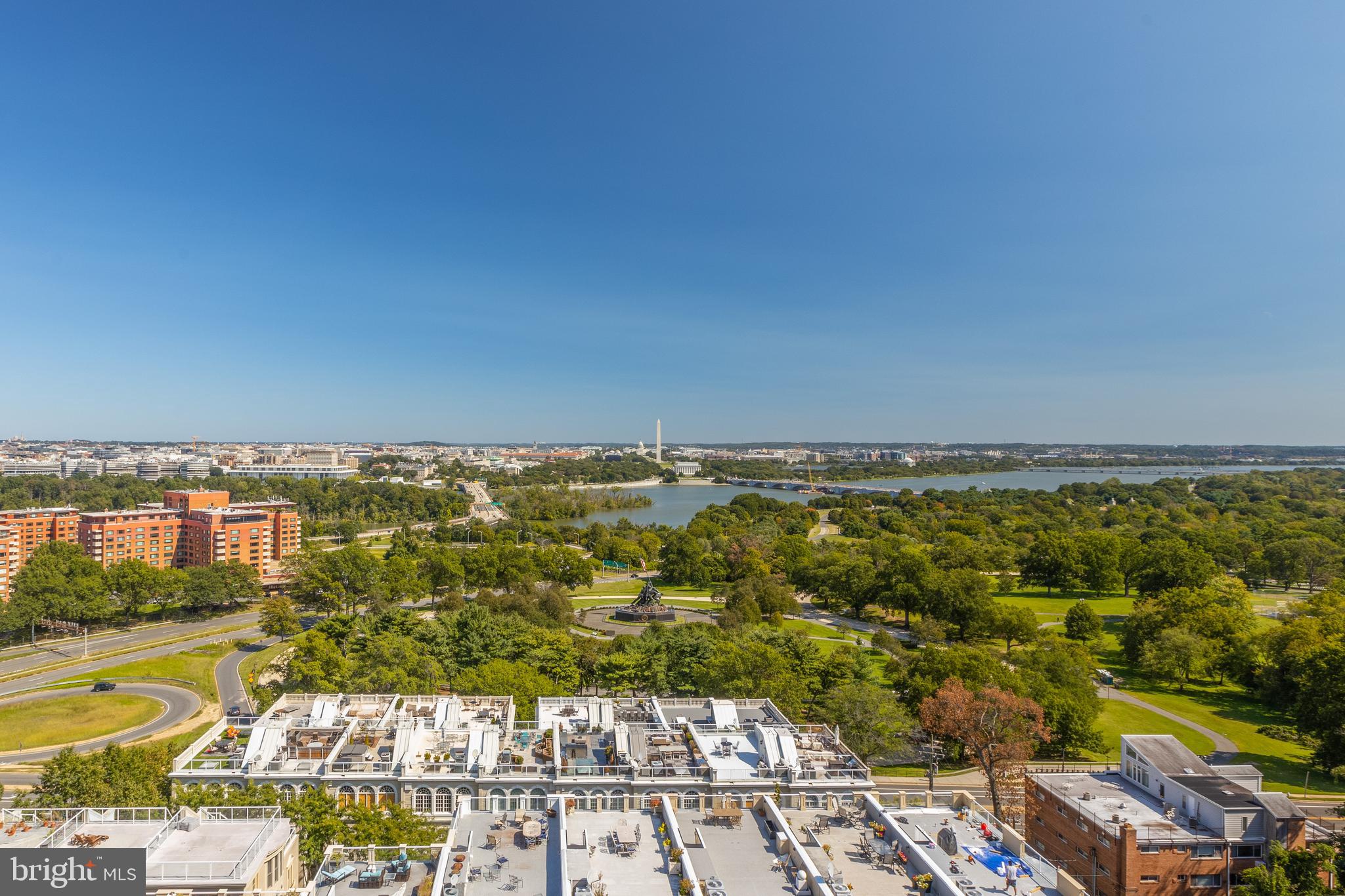 THE WESLIE - Residential Lease