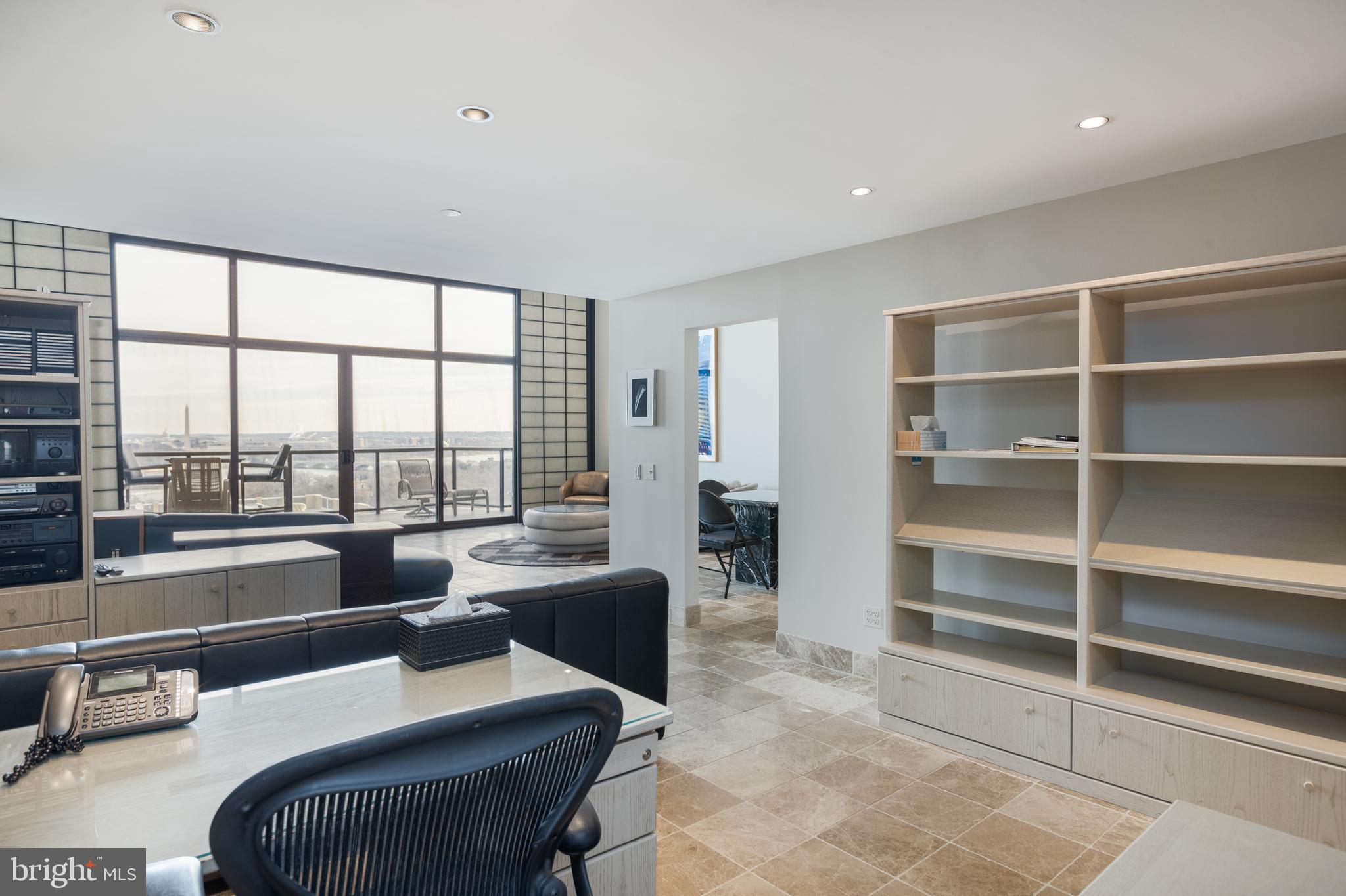 THE WESLIE - Residential Lease