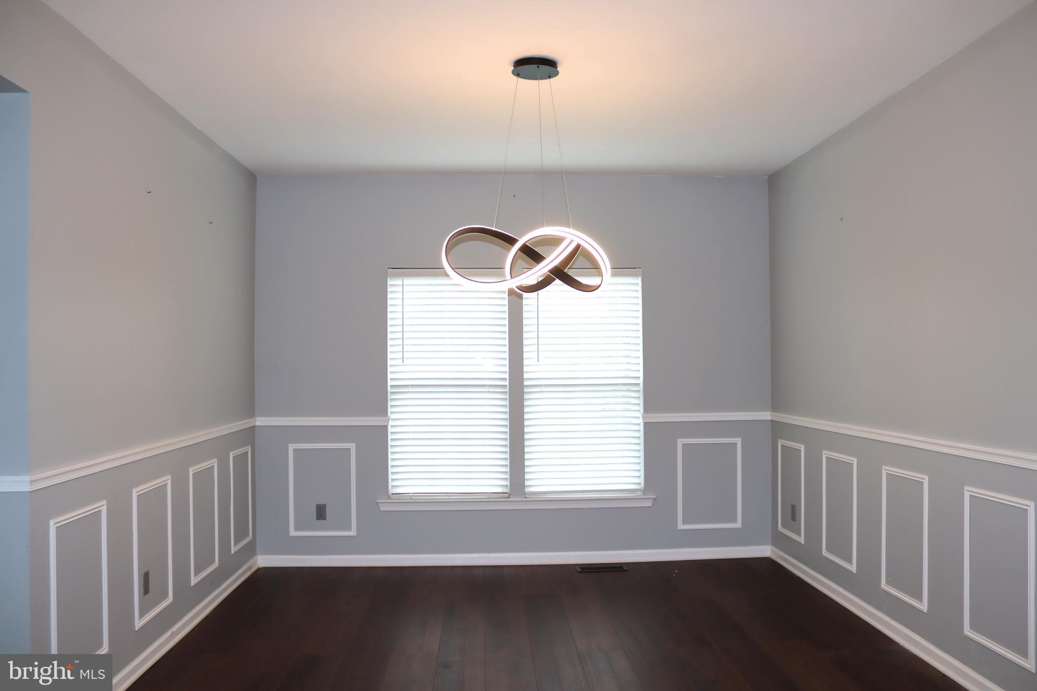 FOX RUN ESTATES - Residential