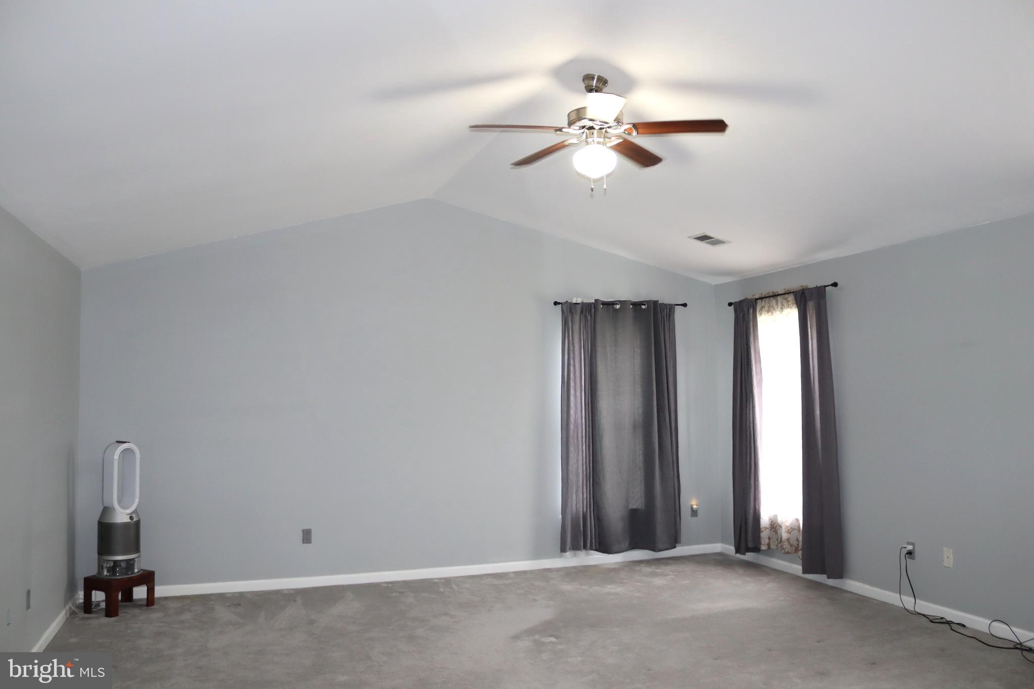 FOX RUN ESTATES - Residential