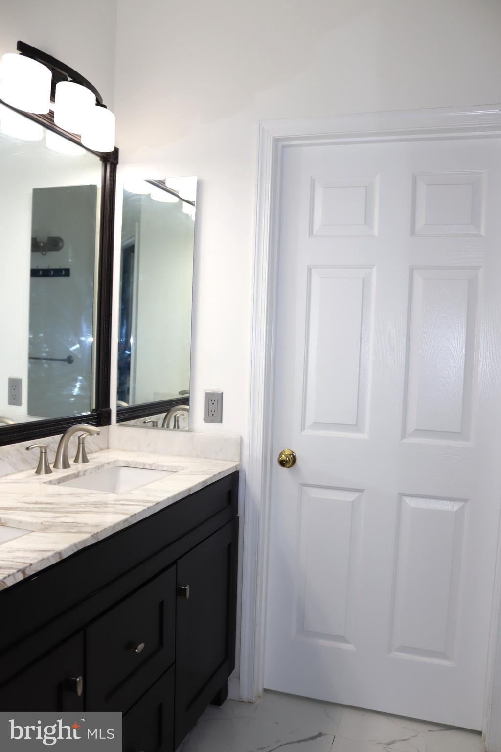 FOX RUN ESTATES - Residential