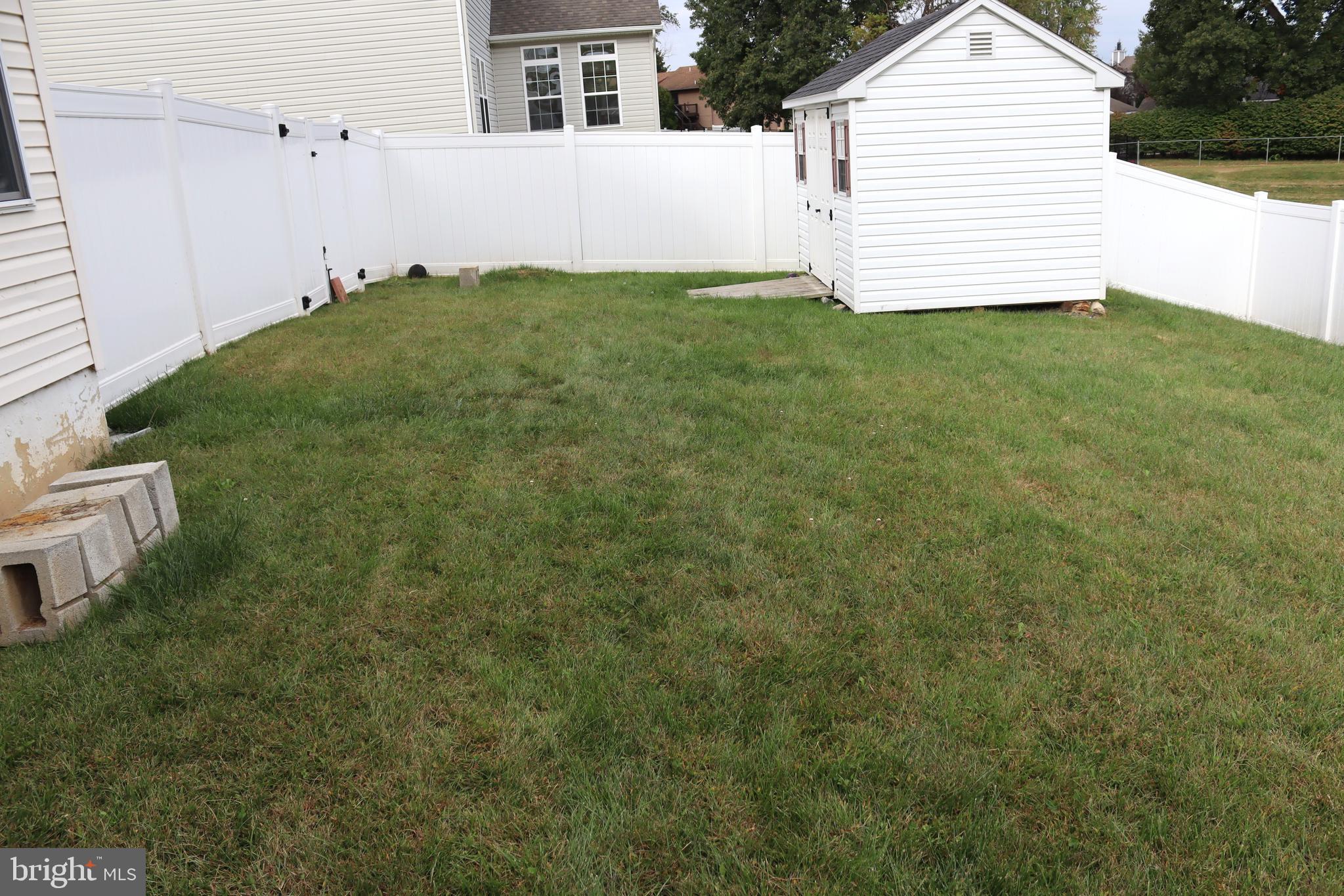 FOX RUN ESTATES - Residential