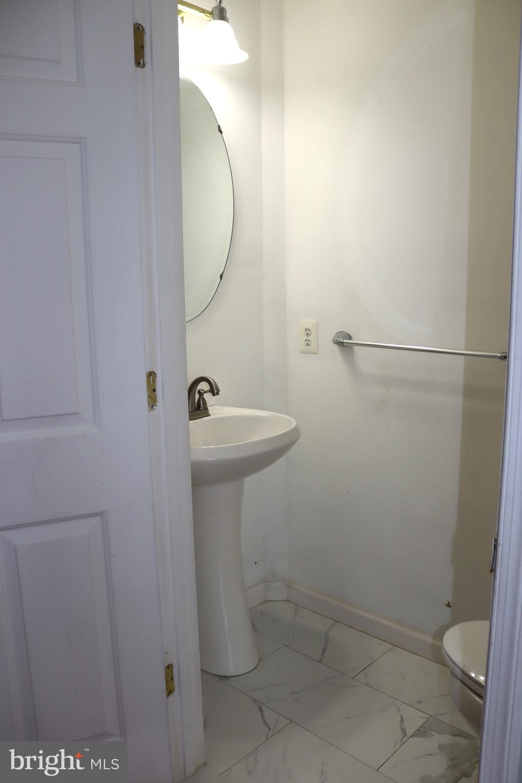 FOX RUN ESTATES - Residential