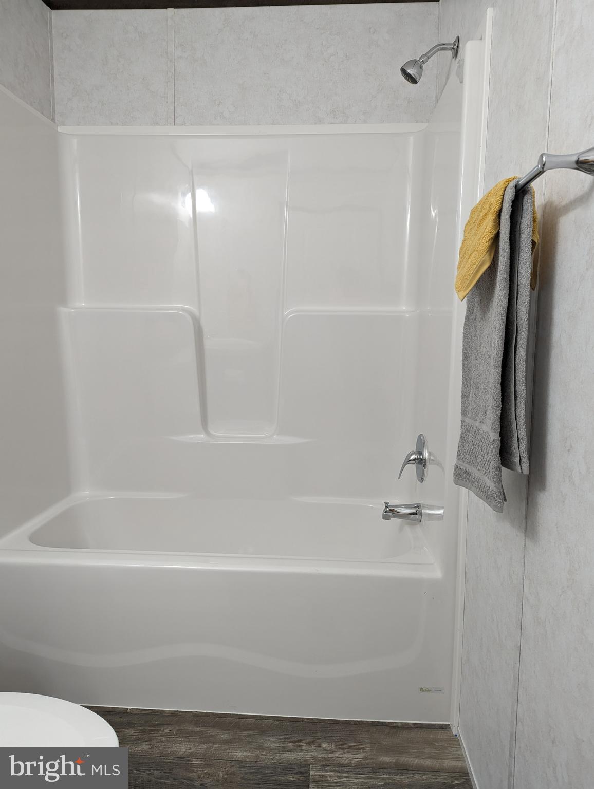 HILLANDALE HOMES - Residential