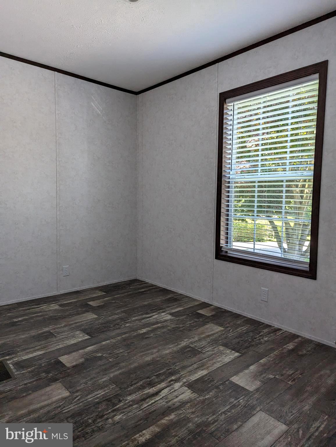 HILLANDALE HOMES - Residential