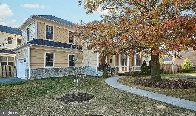 EAST FALLS CHURCH - Residential Lease