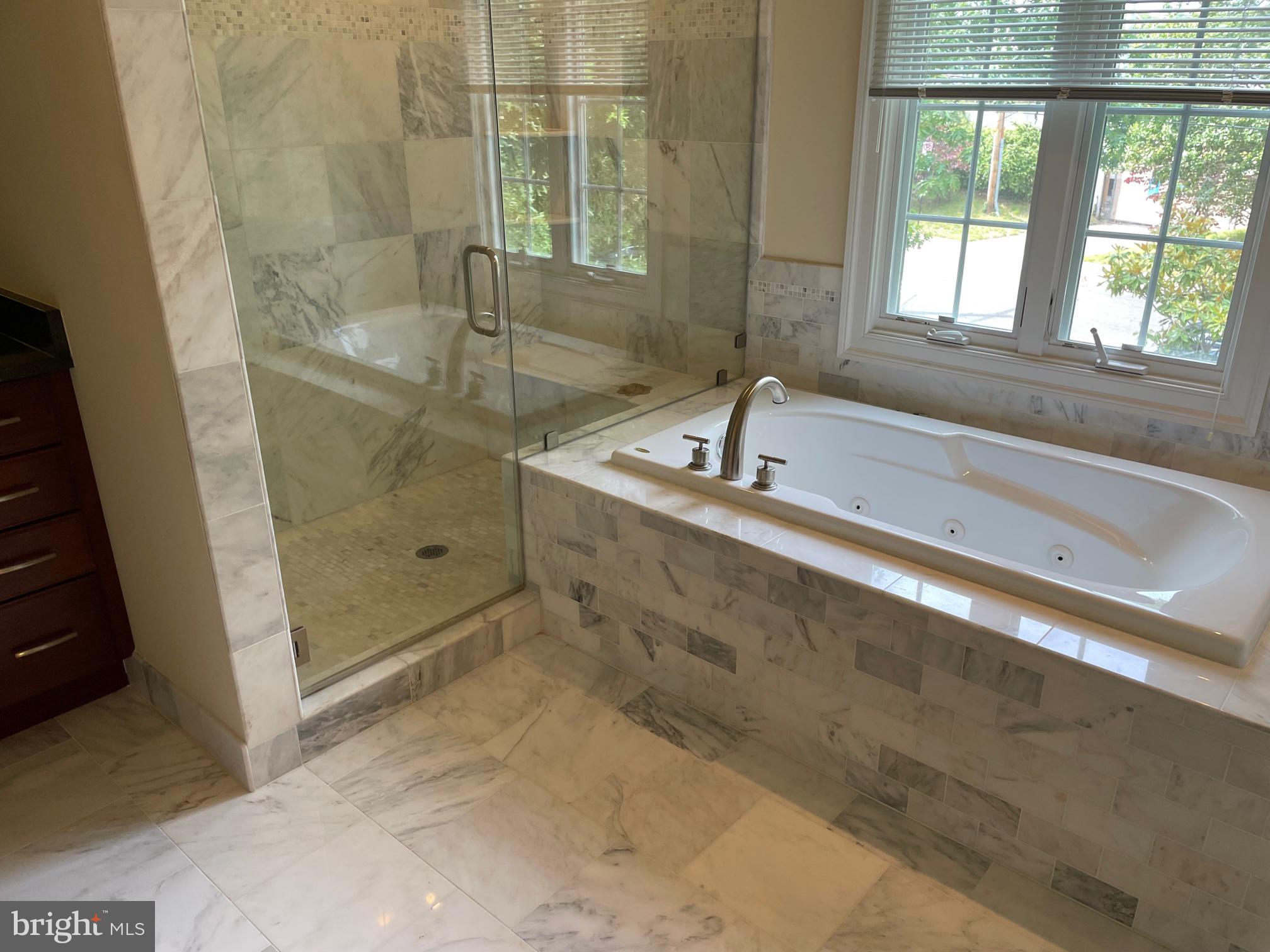 EAST FALLS CHURCH - Residential Lease