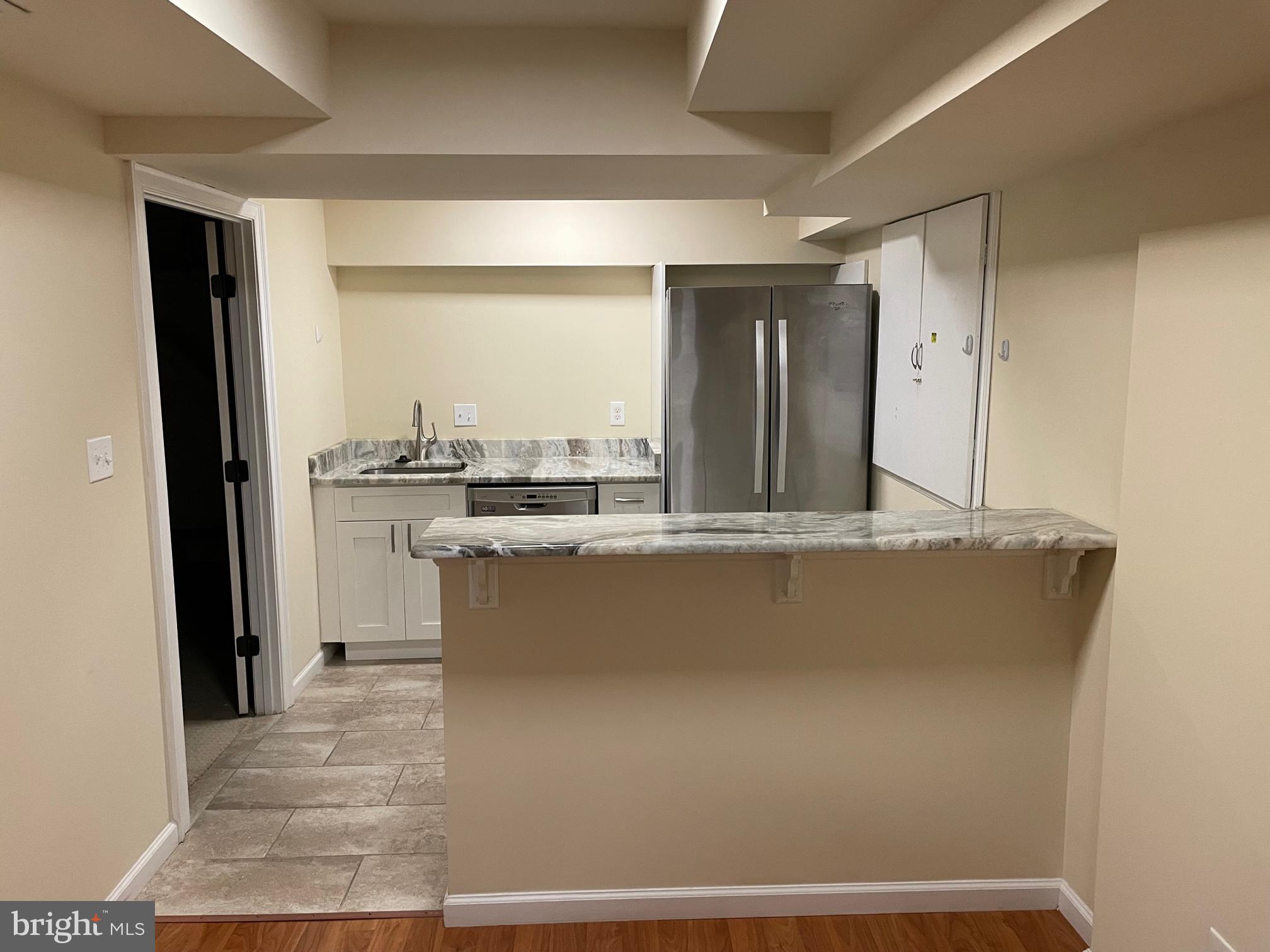 EAST FALLS CHURCH - Residential Lease