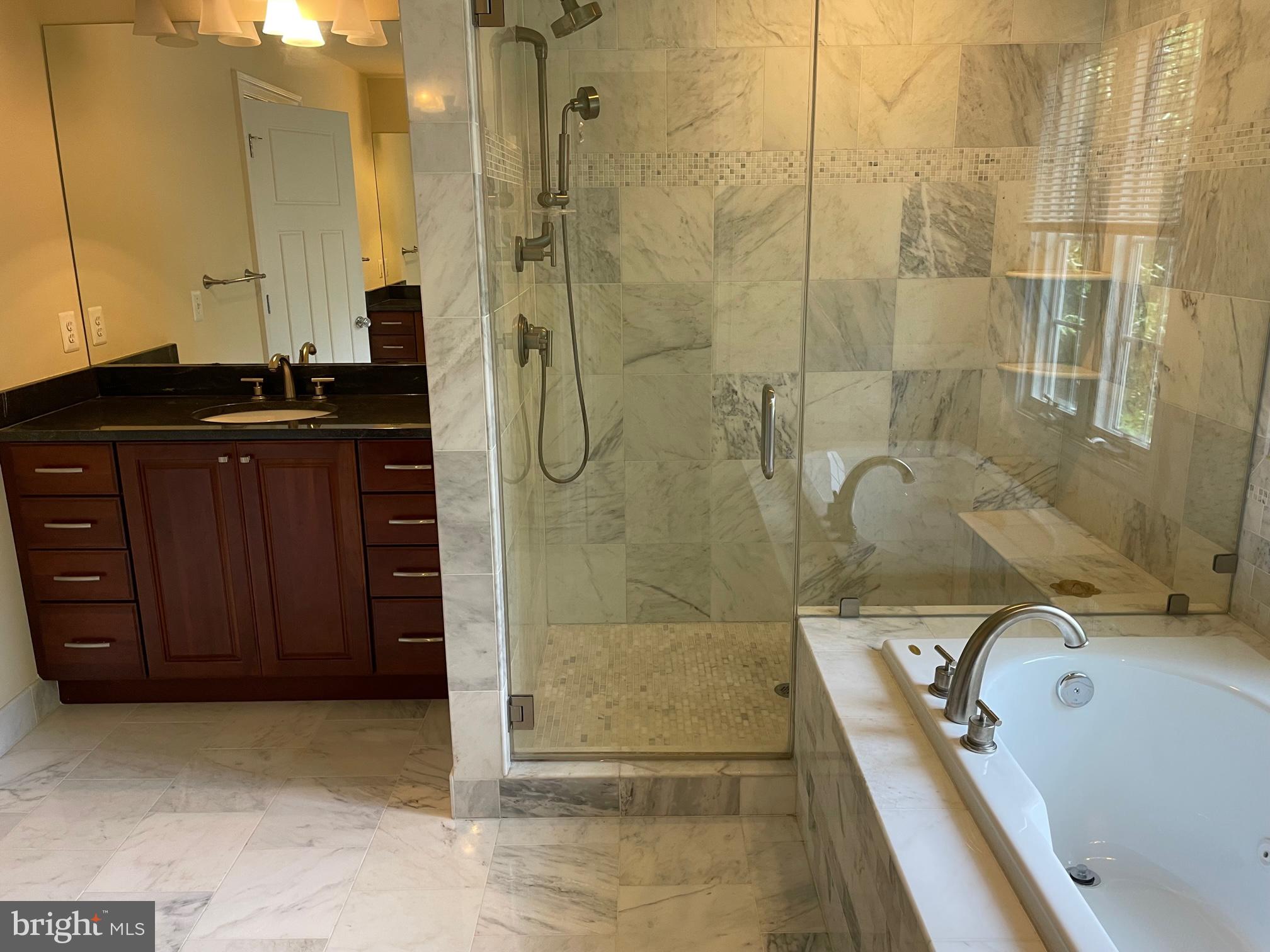 EAST FALLS CHURCH - Residential Lease