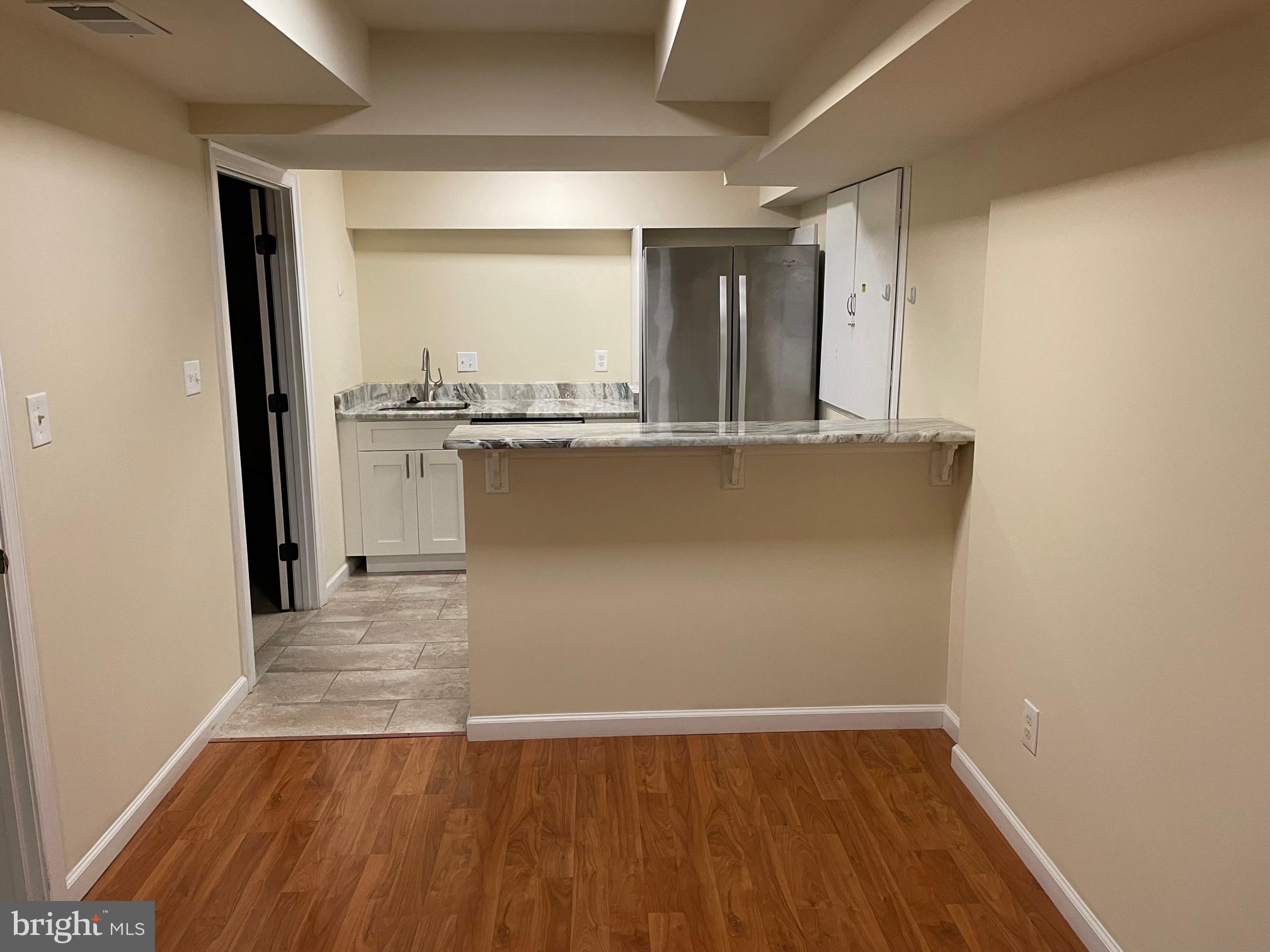 EAST FALLS CHURCH - Residential Lease