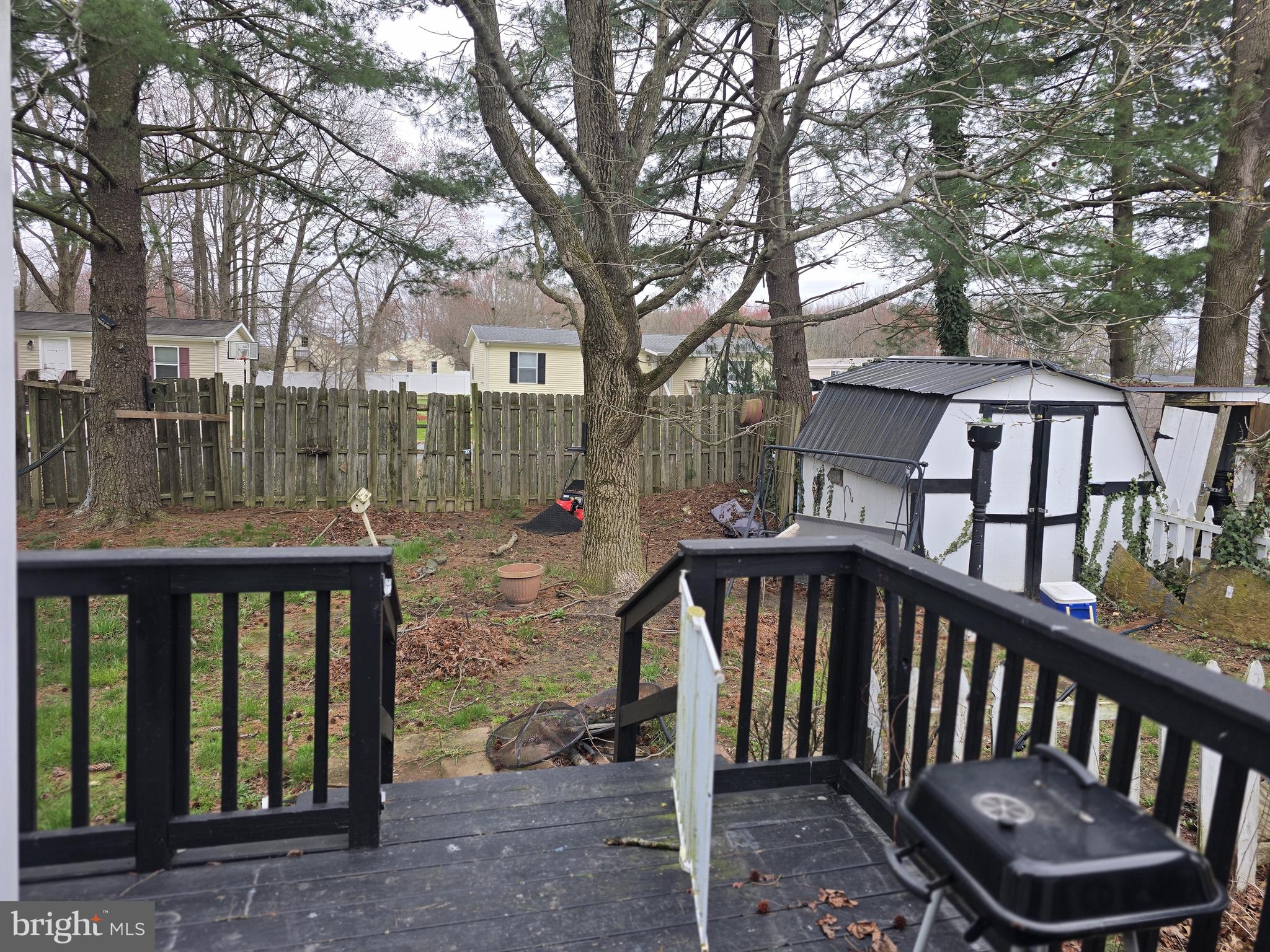 PINEWOOD ACRE - Residential