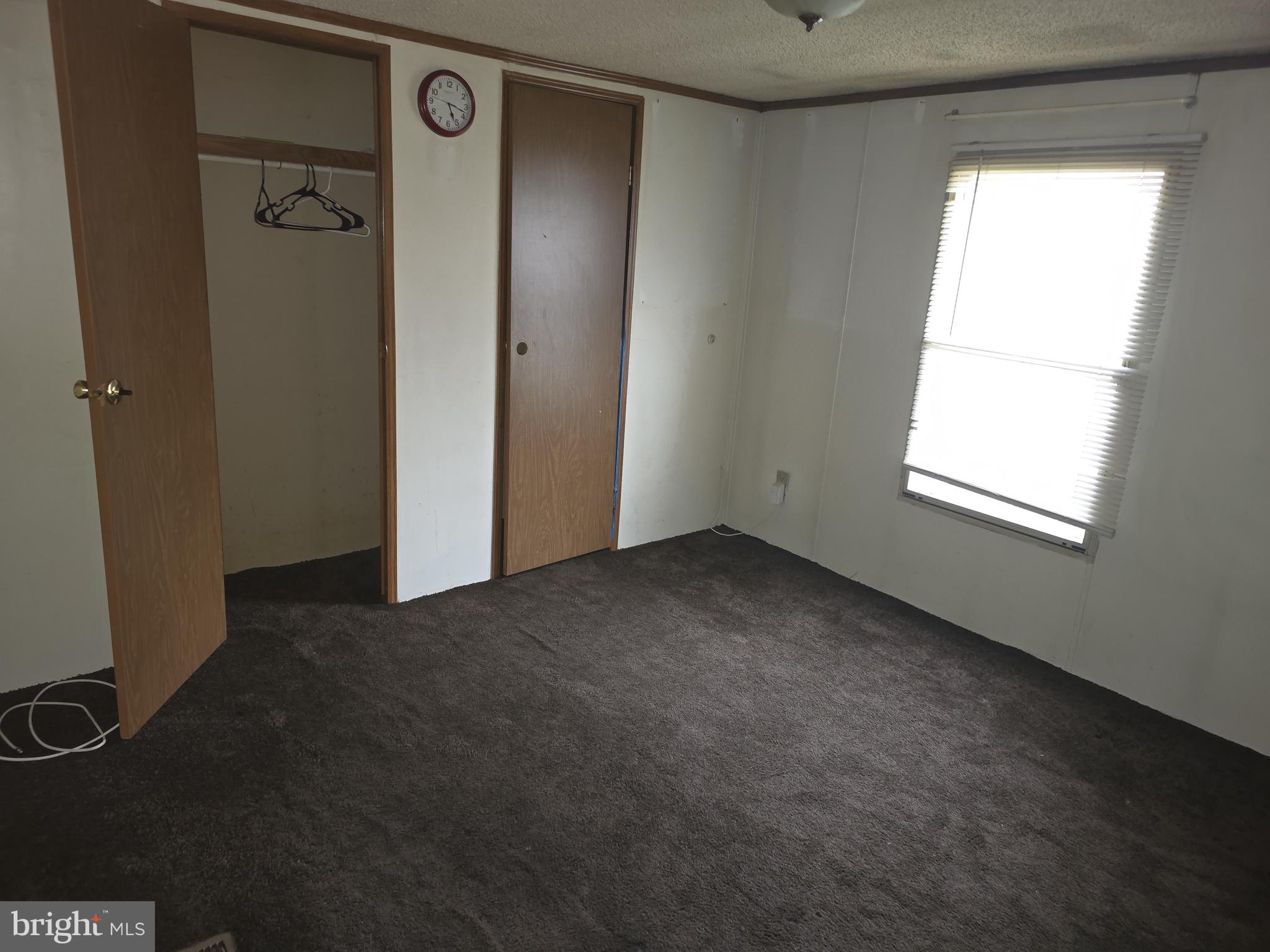 PINEWOOD ACRE - Residential