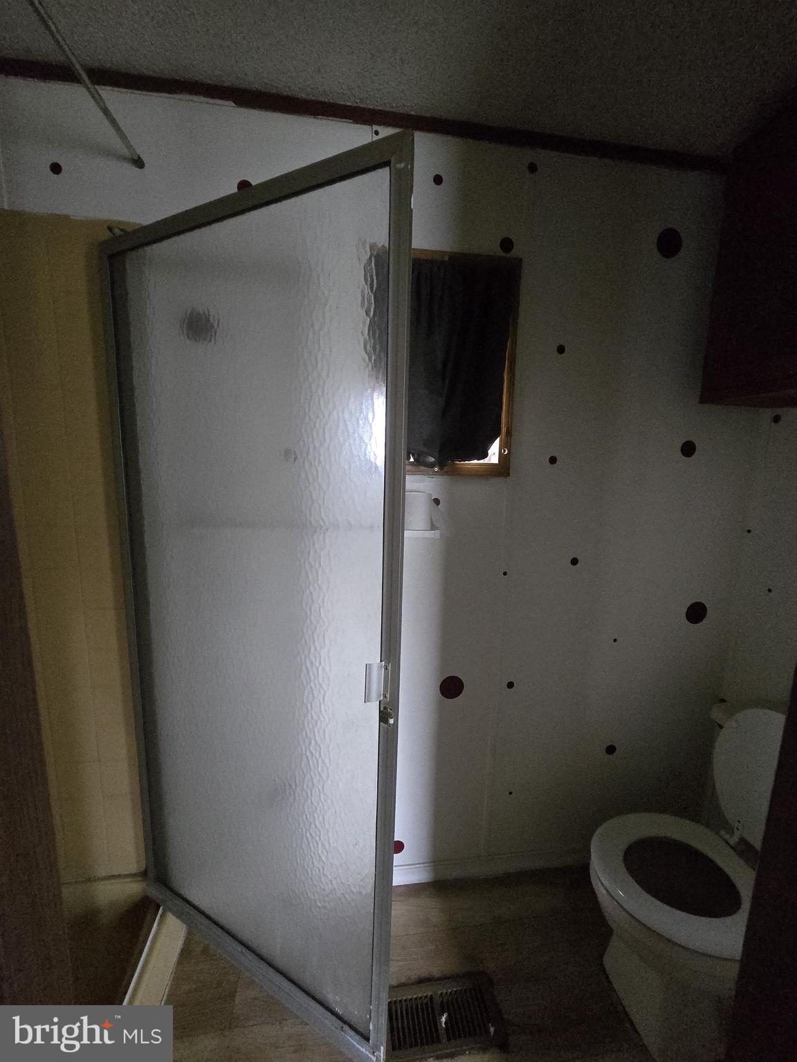 PINEWOOD ACRE - Residential