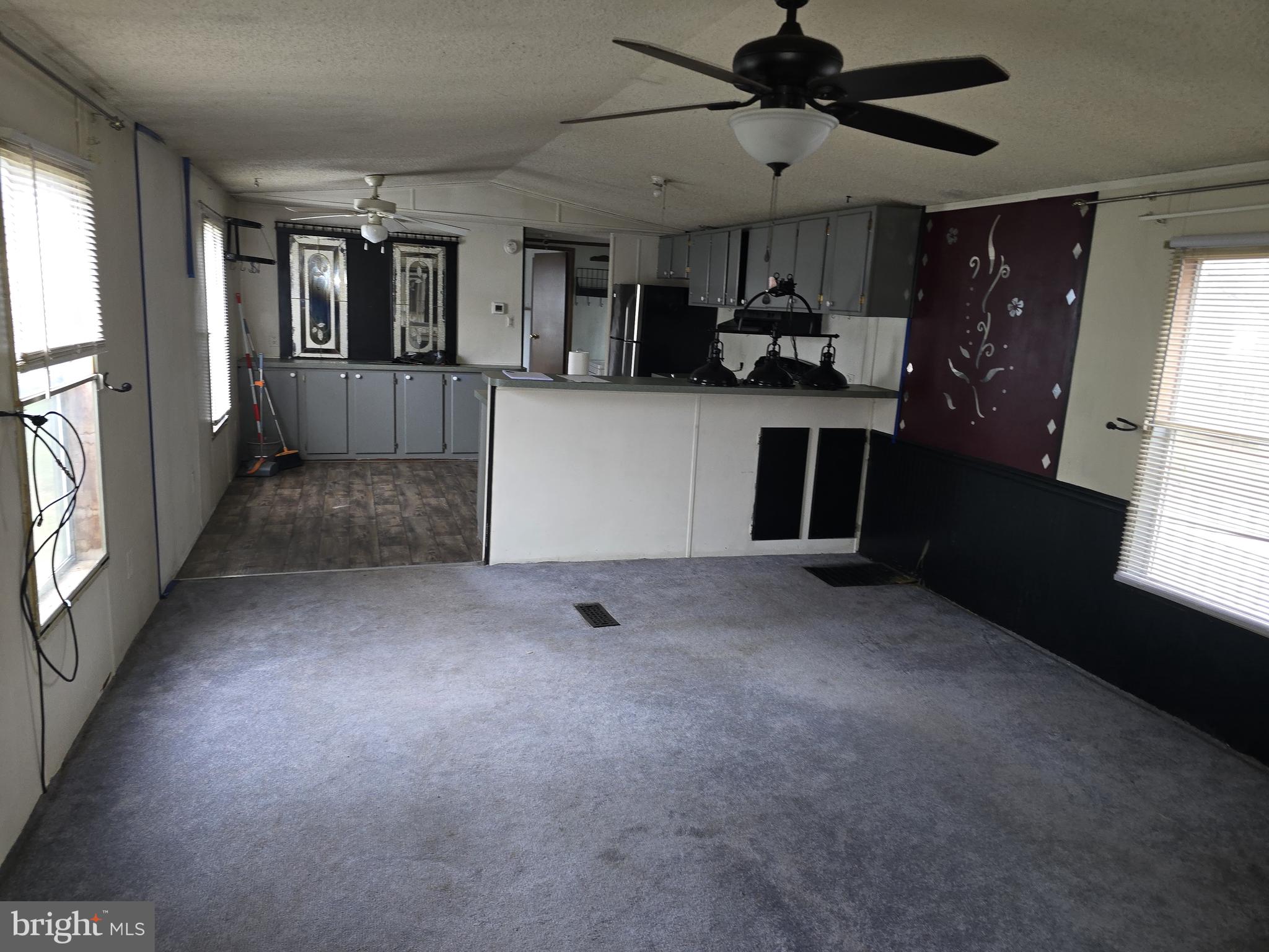 PINEWOOD ACRE - Residential