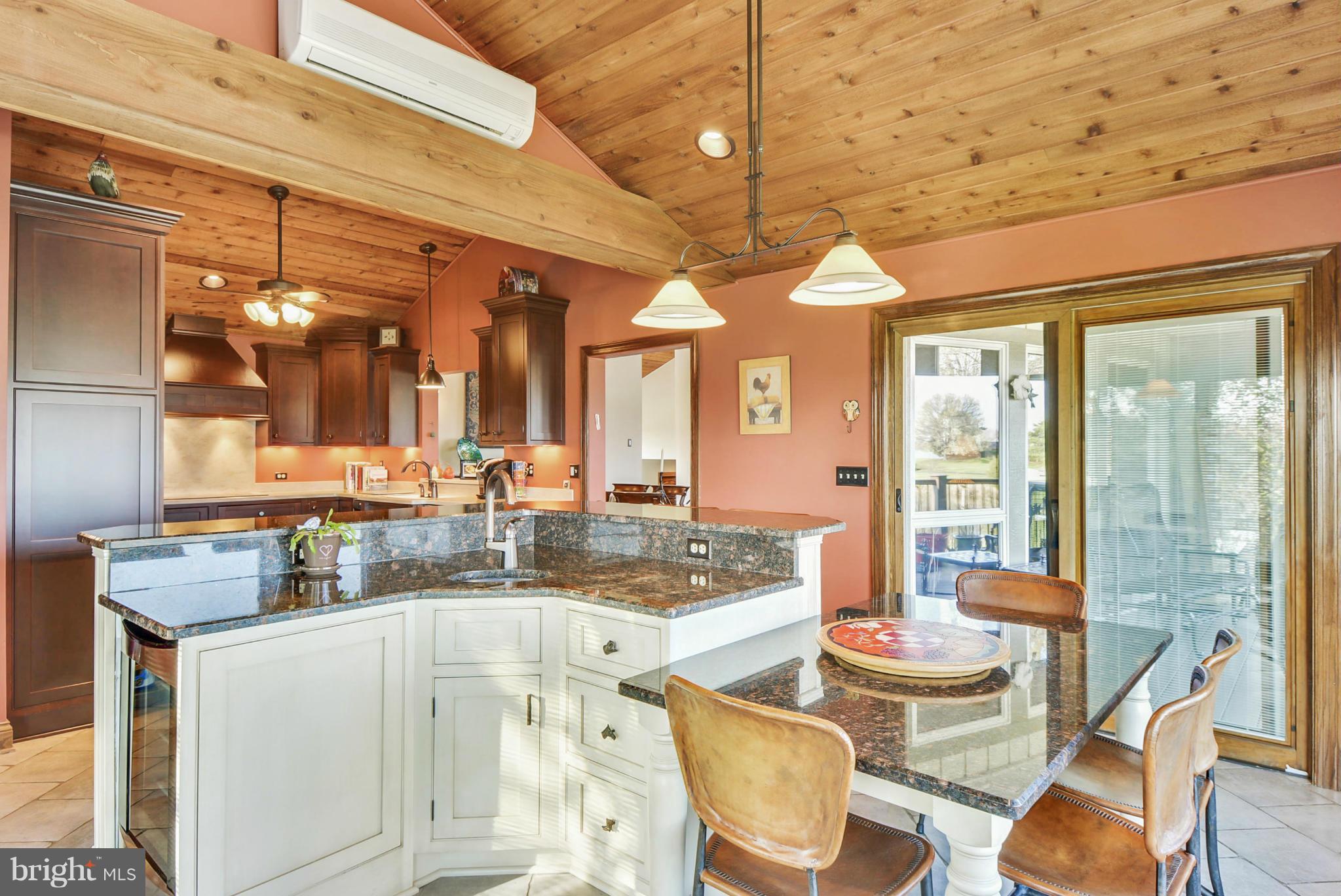 COVE CREEK CLUB - Residential