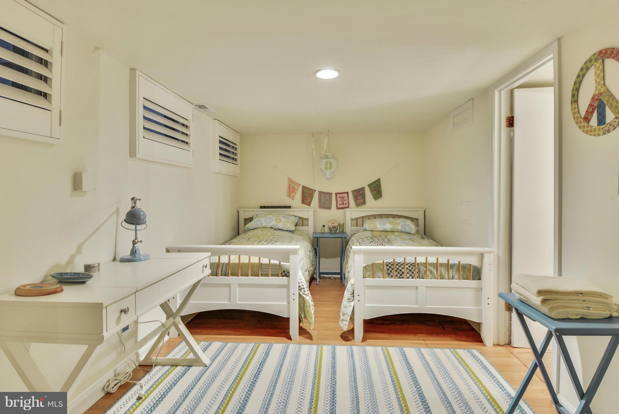 COVE CREEK CLUB - Residential