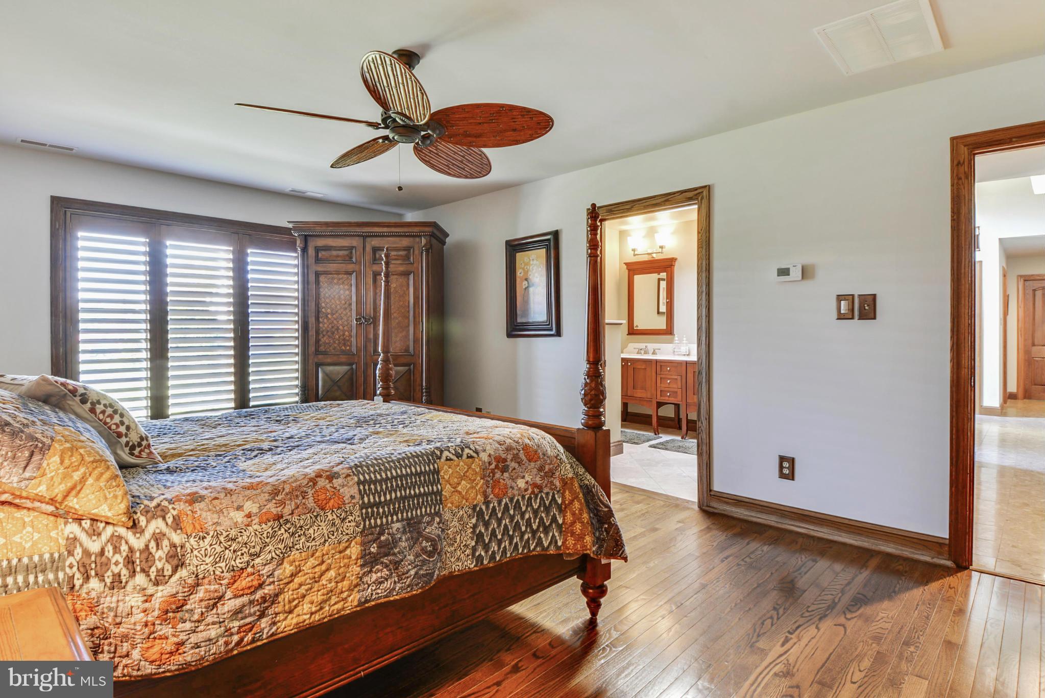 COVE CREEK CLUB - Residential