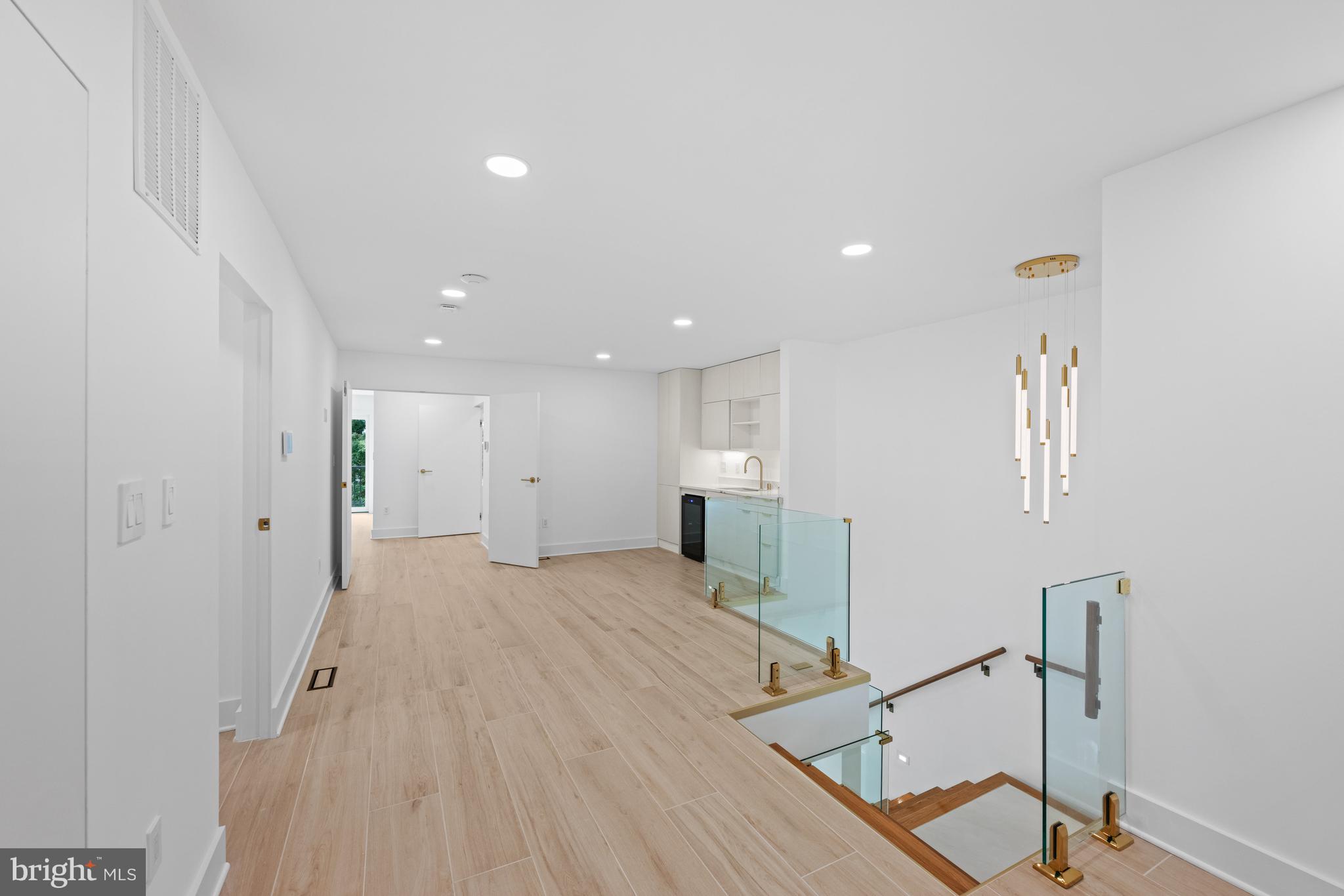 DONALDSON RUN - Residential