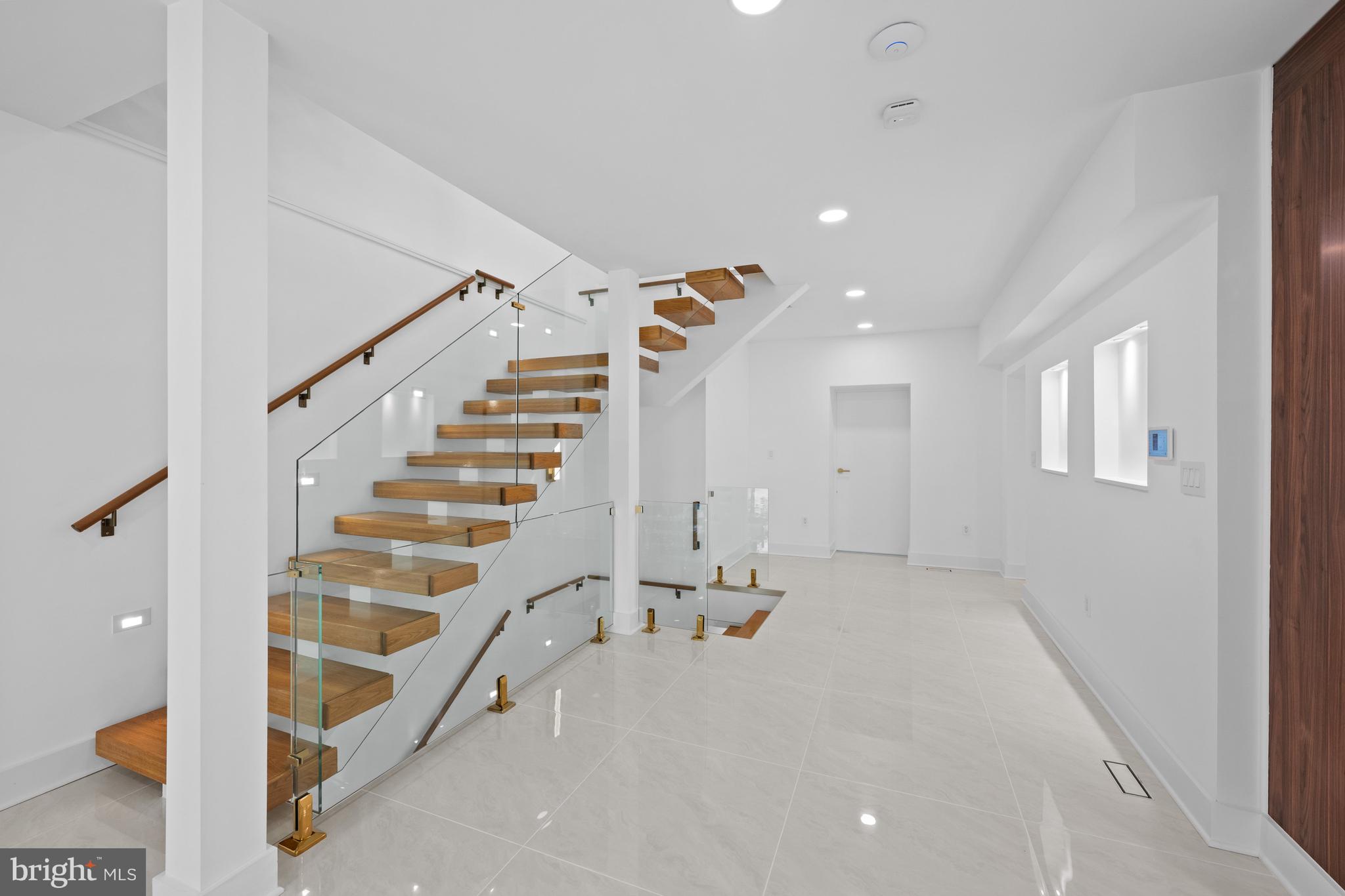 DONALDSON RUN - Residential