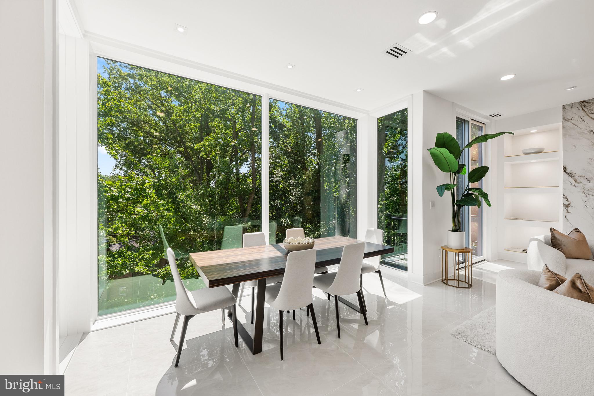 DONALDSON RUN - Residential