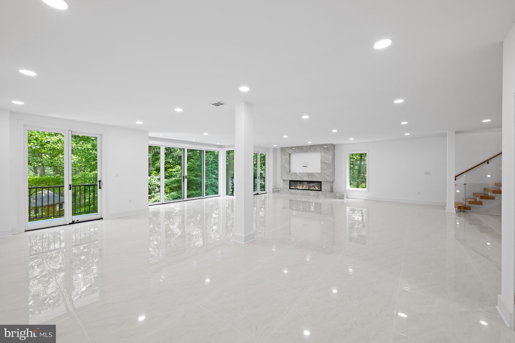 DONALDSON RUN - Residential