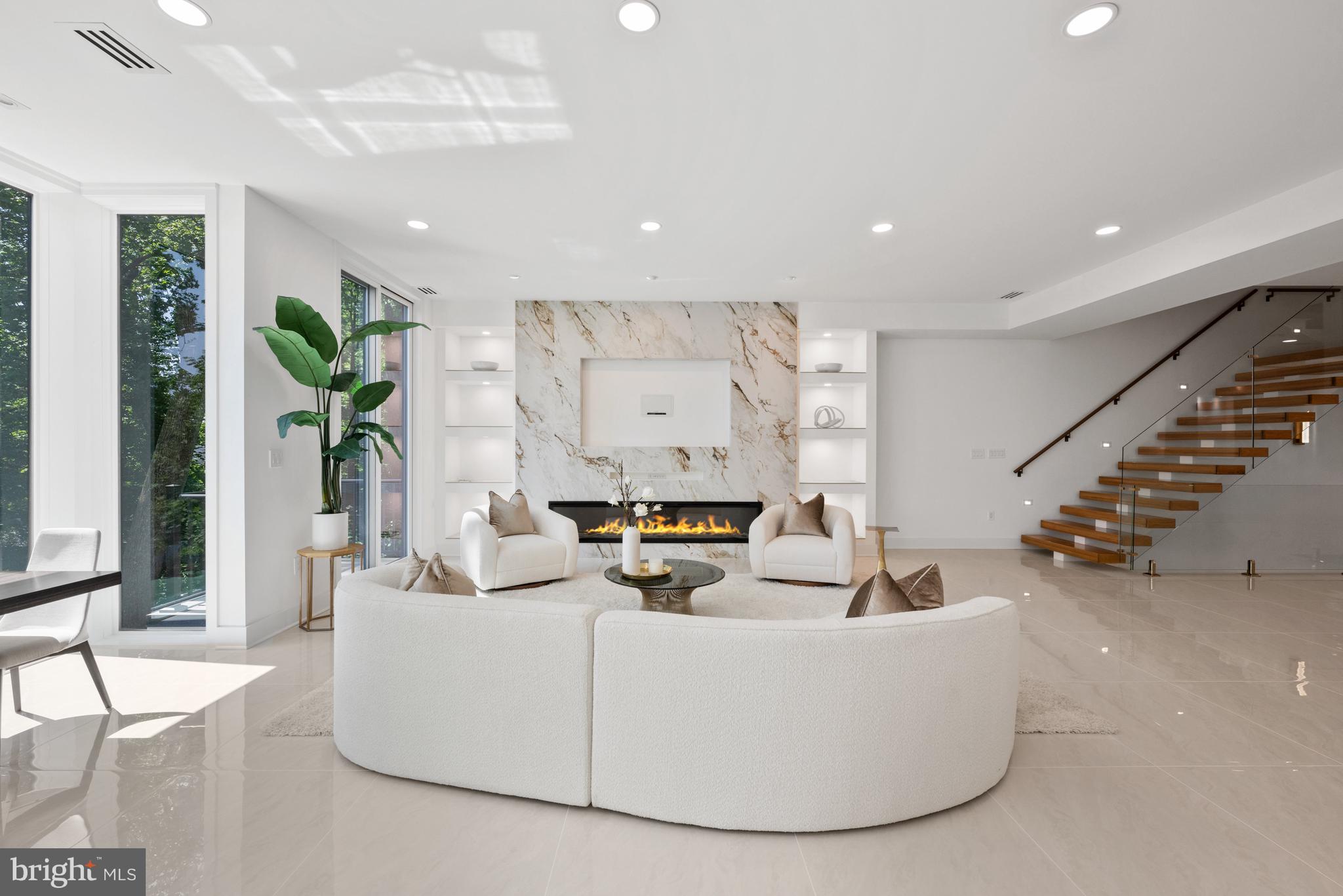 DONALDSON RUN - Residential