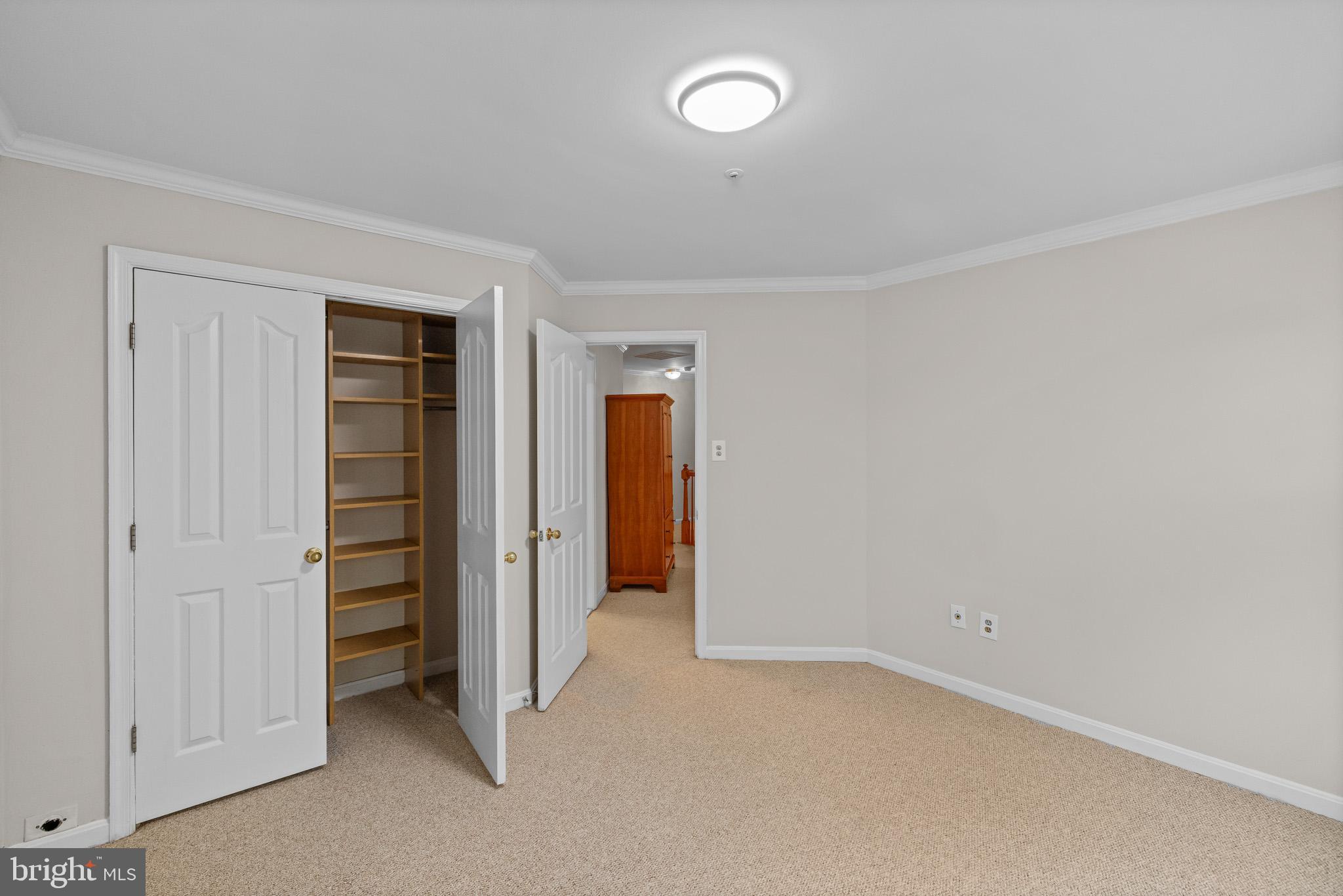 MADISON HILL - Residential