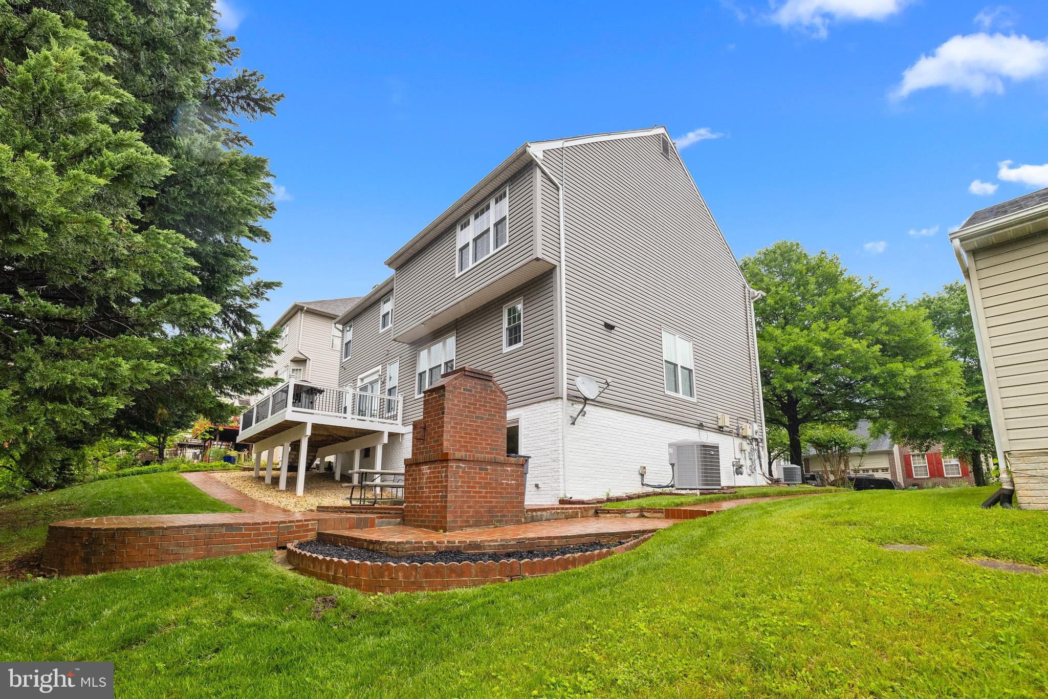 MADISON HILL - Residential