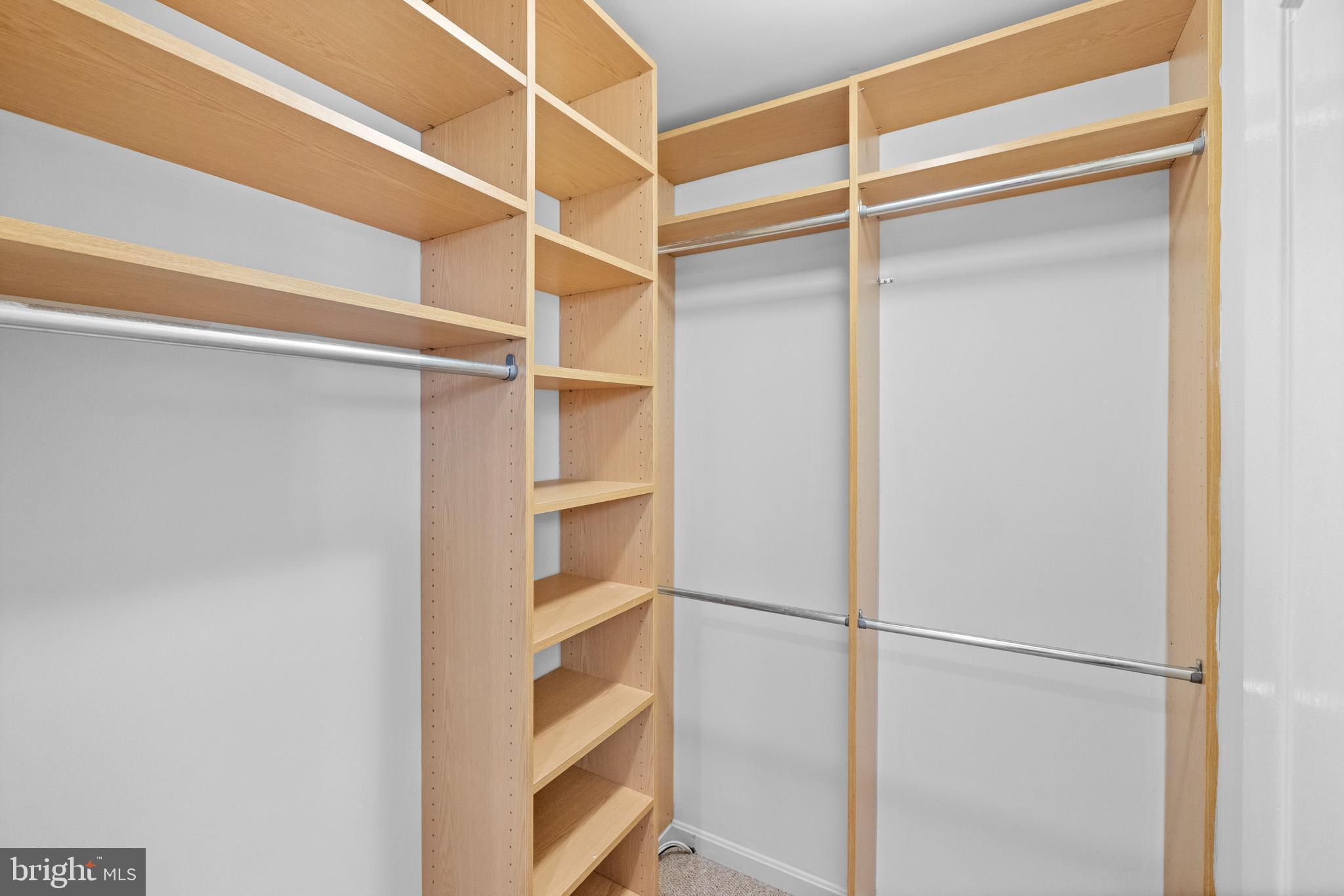 MADISON HILL - Residential