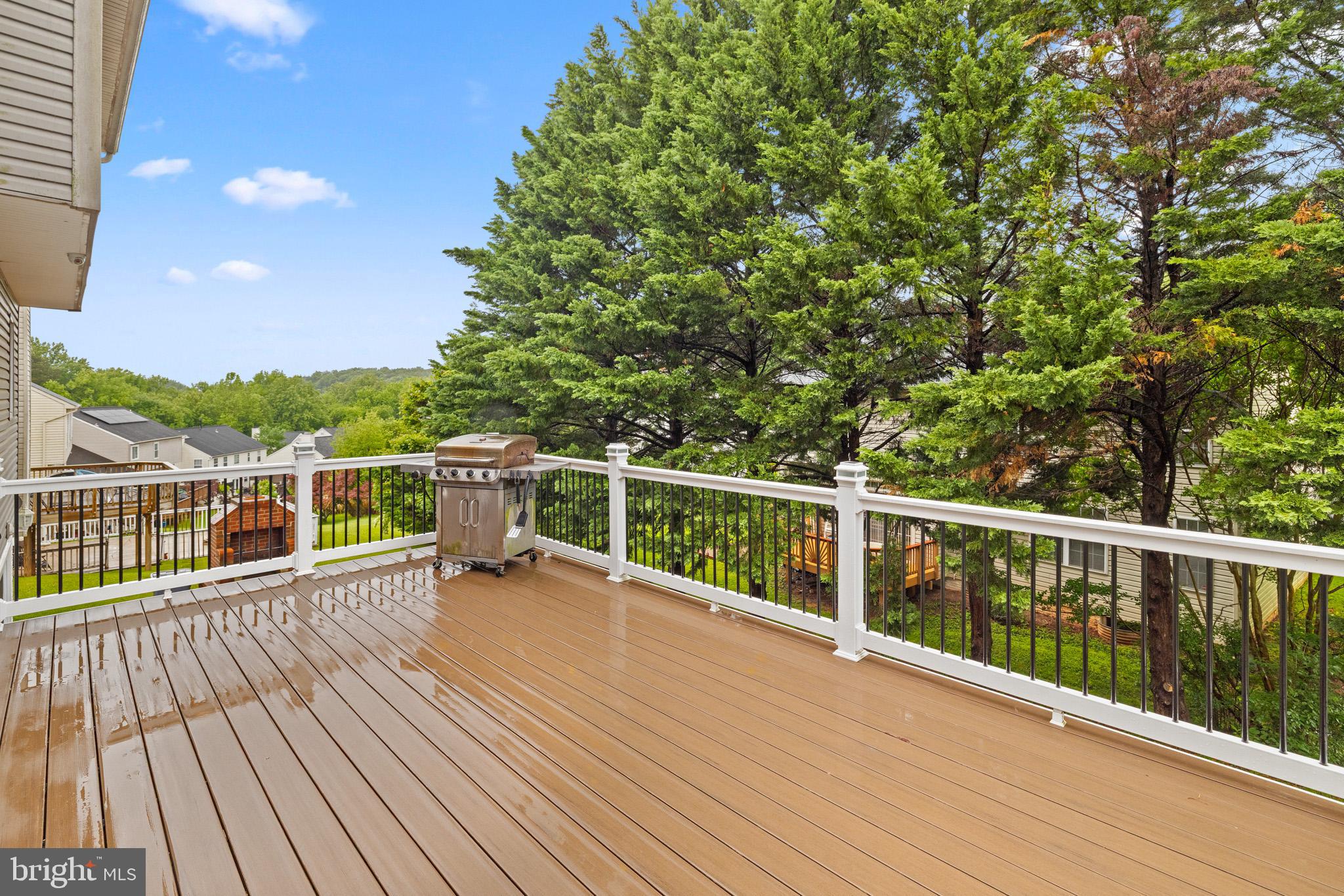 MADISON HILL - Residential