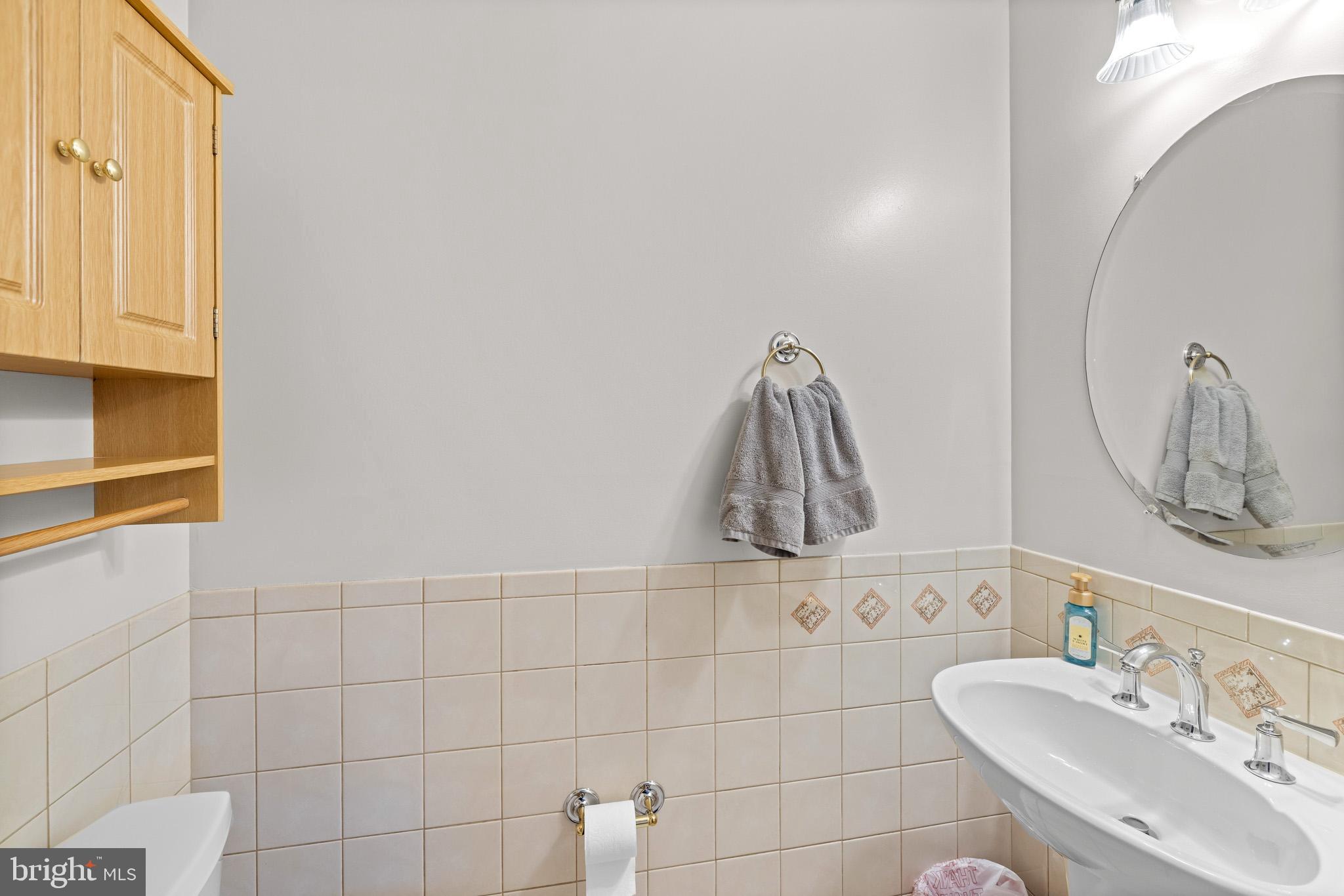 MADISON HILL - Residential