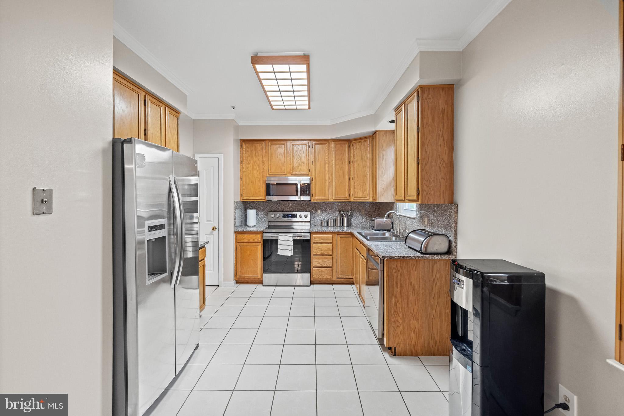 MADISON HILL - Residential