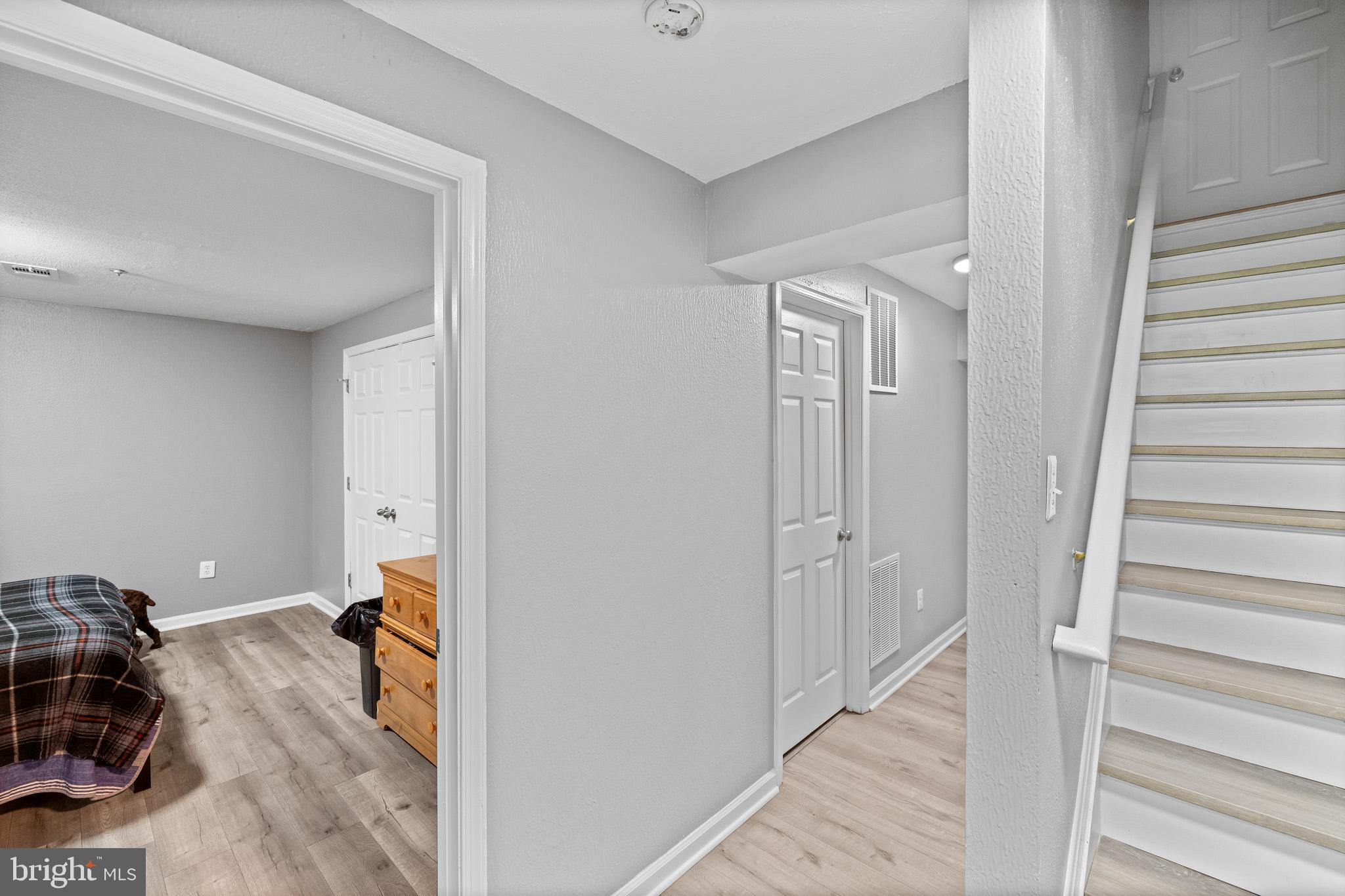 MADISON HILL - Residential