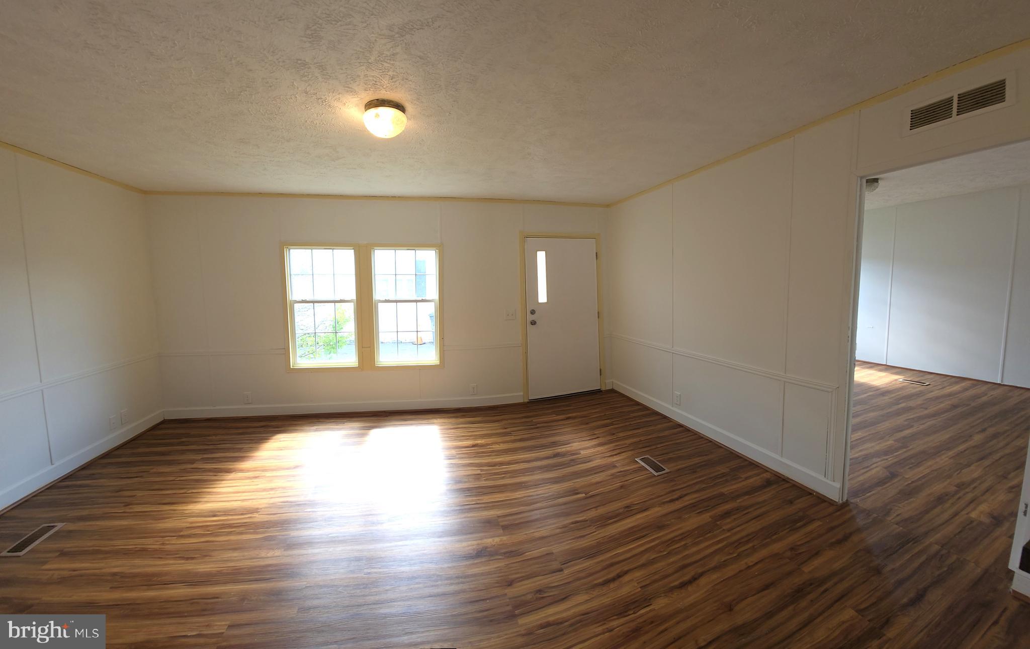 MEADOWS OF CHANTILLY - Residential