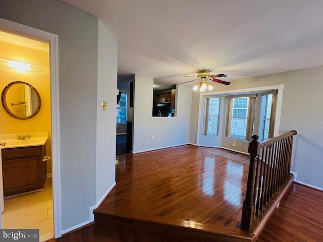 GUNNERS LAKE VILLAGE - Residential Lease