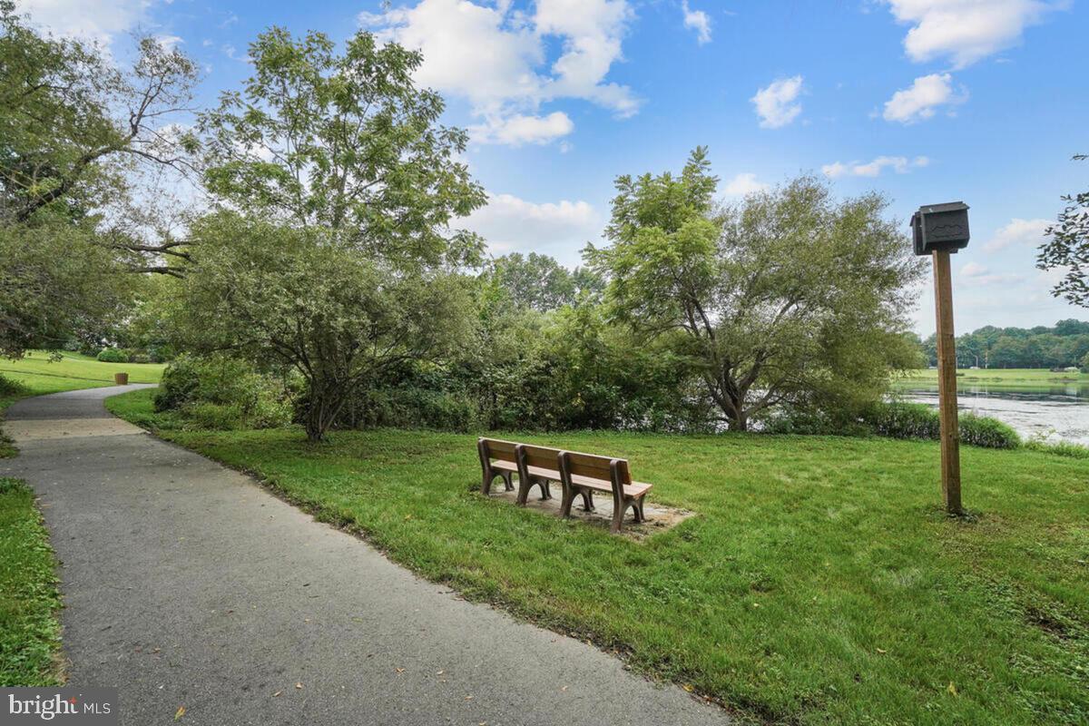 GUNNERS LAKE VILLAGE - Residential Lease