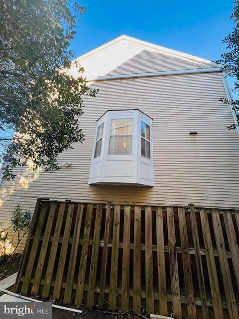 GUNNERS LAKE VILLAGE - Residential Lease