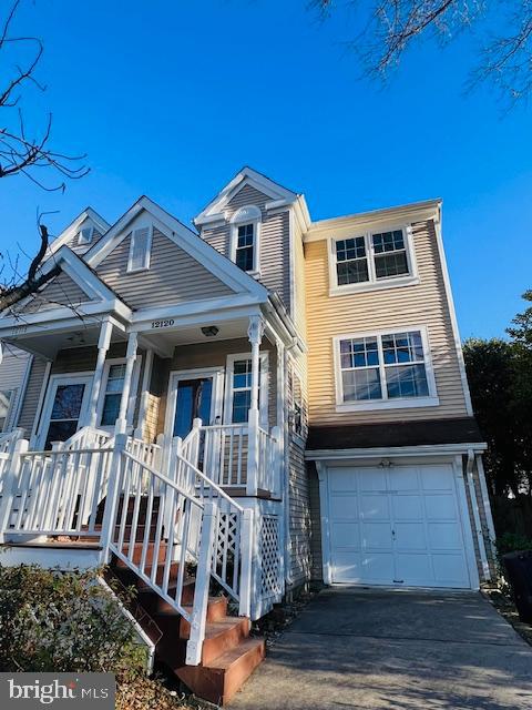 GUNNERS LAKE VILLAGE - Residential Lease