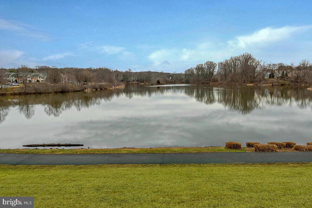 GUNNERS LAKE VILLAGE - Residential Lease