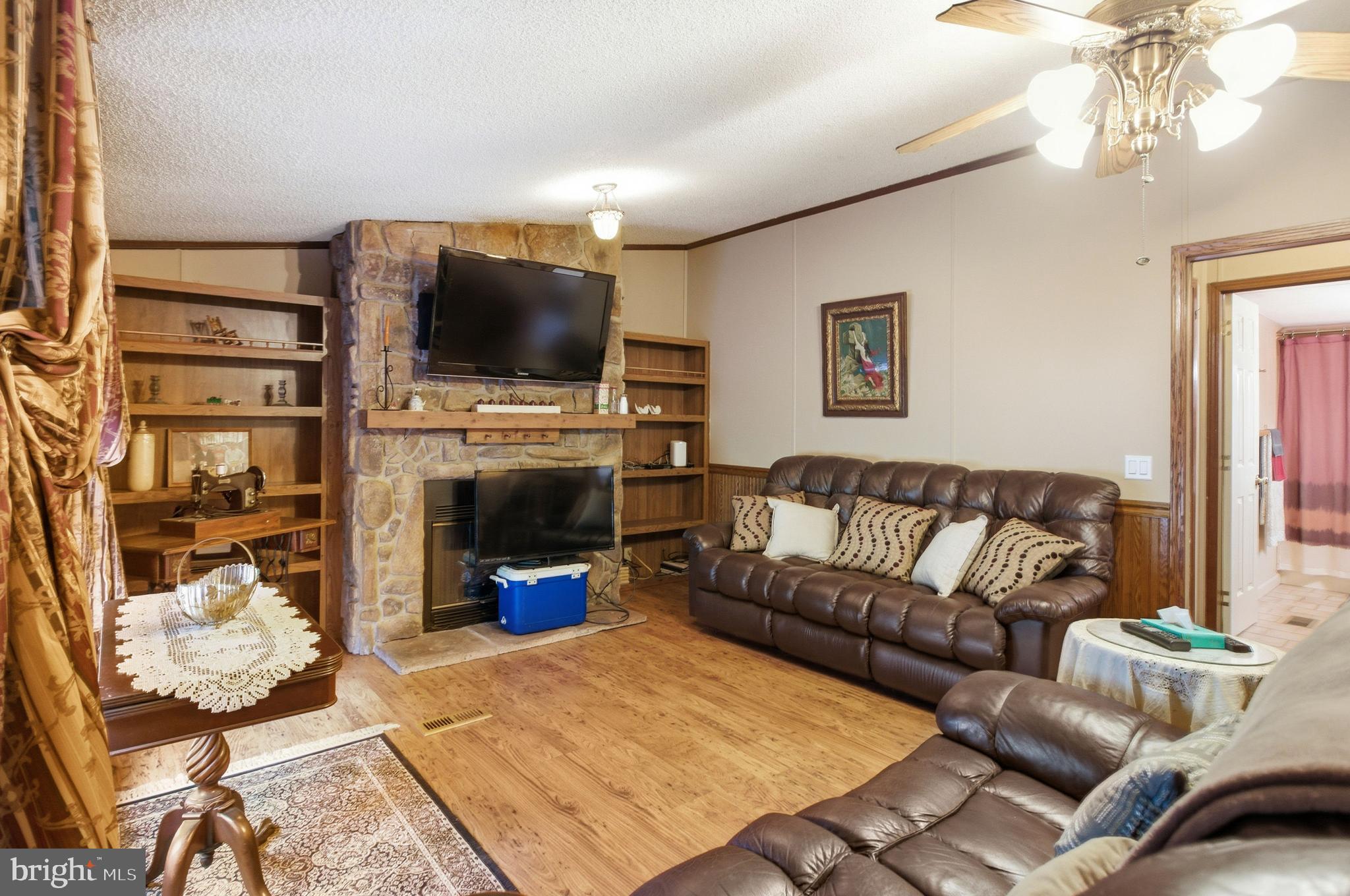 454 RACETRACK ROAD