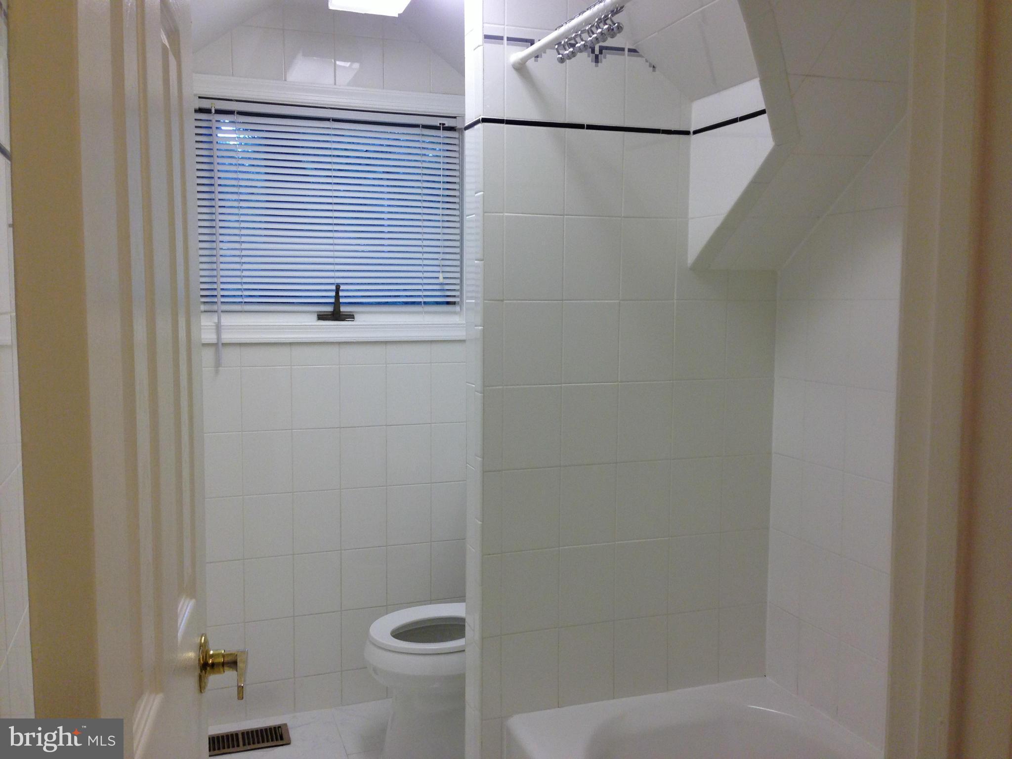 HUNTINGTON TERRACE - Residential Lease